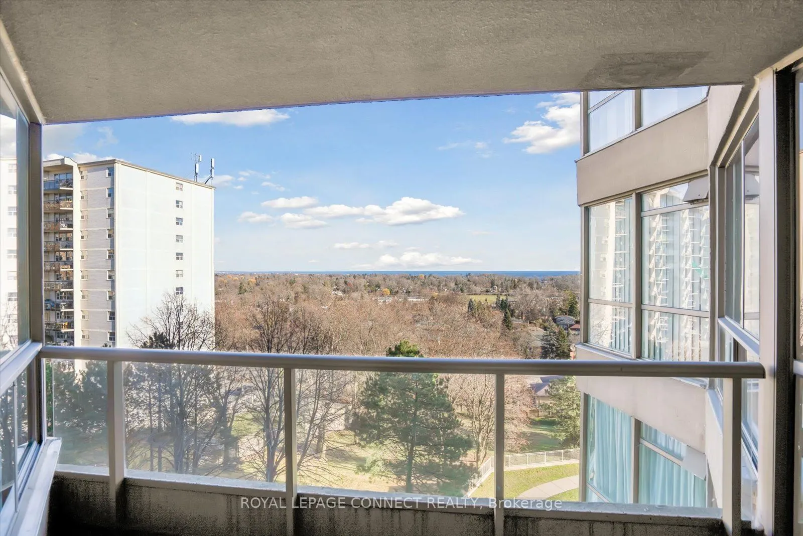 20 Guildwood Parkway #706