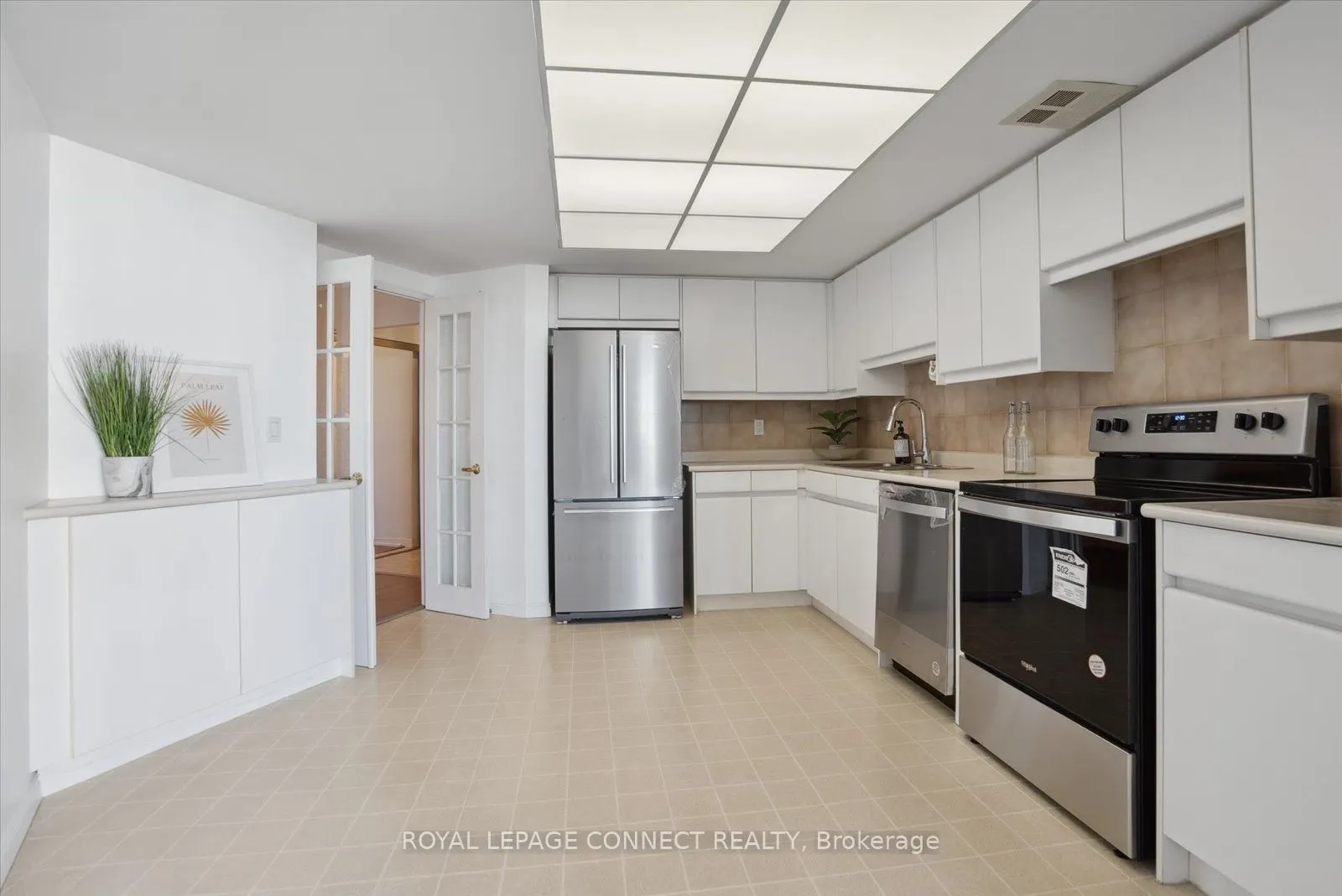 20 Guildwood Parkway #706