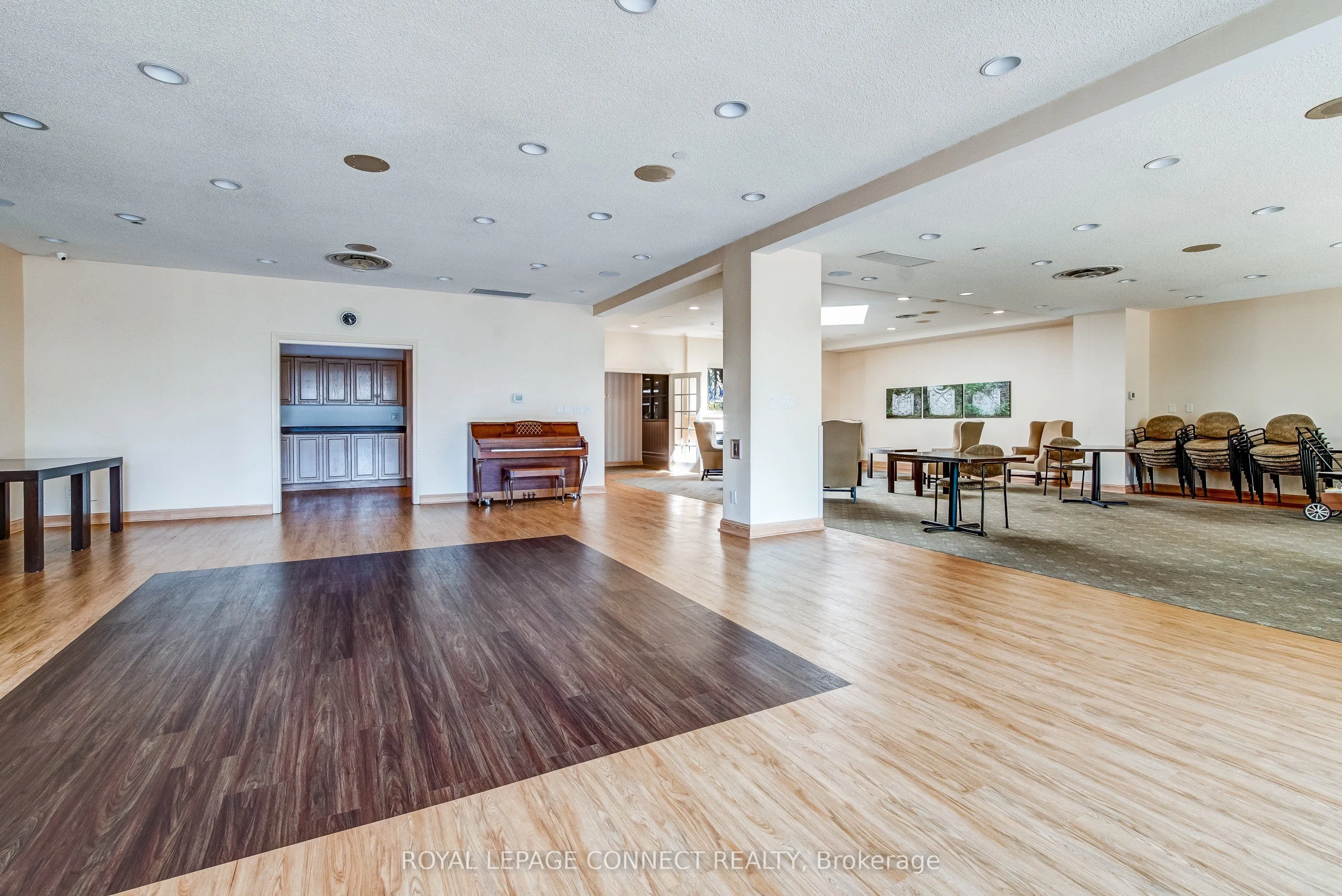 20 Guildwood Parkway #706
