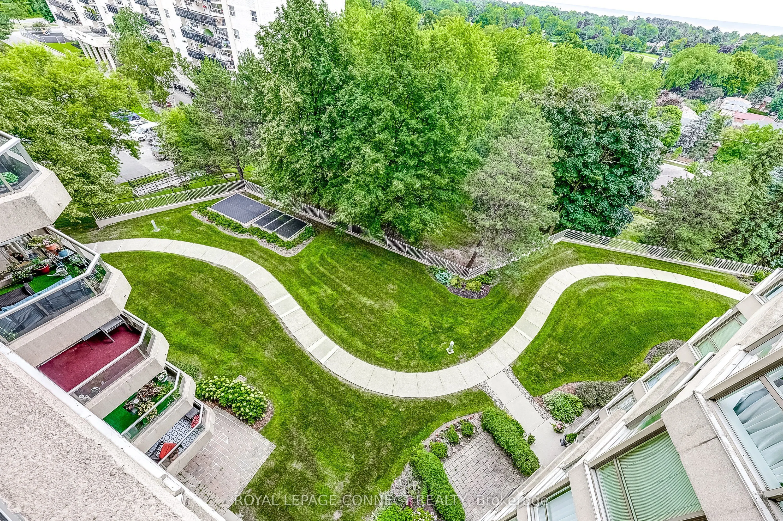 20 Guildwood Parkway #706