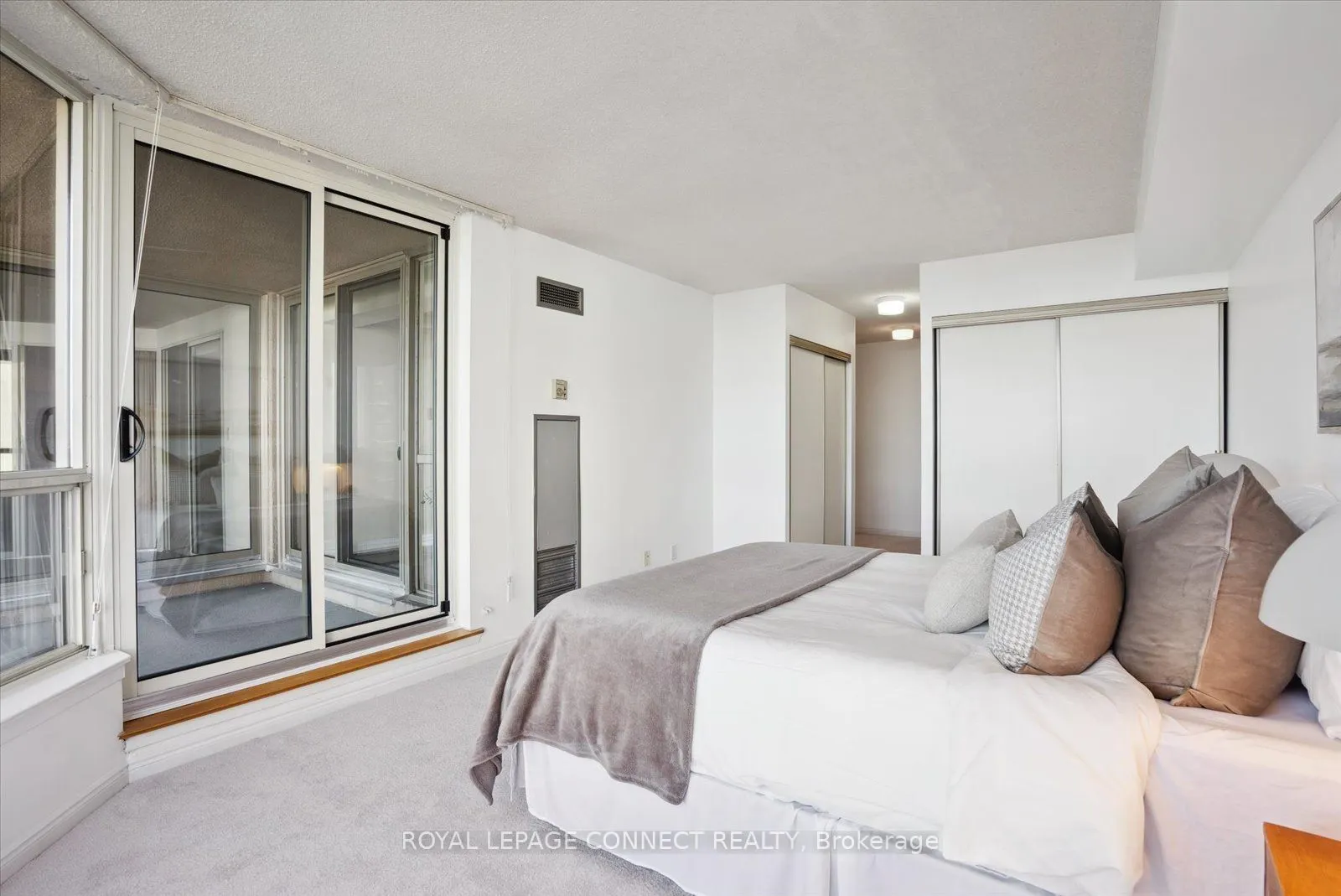 20 Guildwood Parkway #706