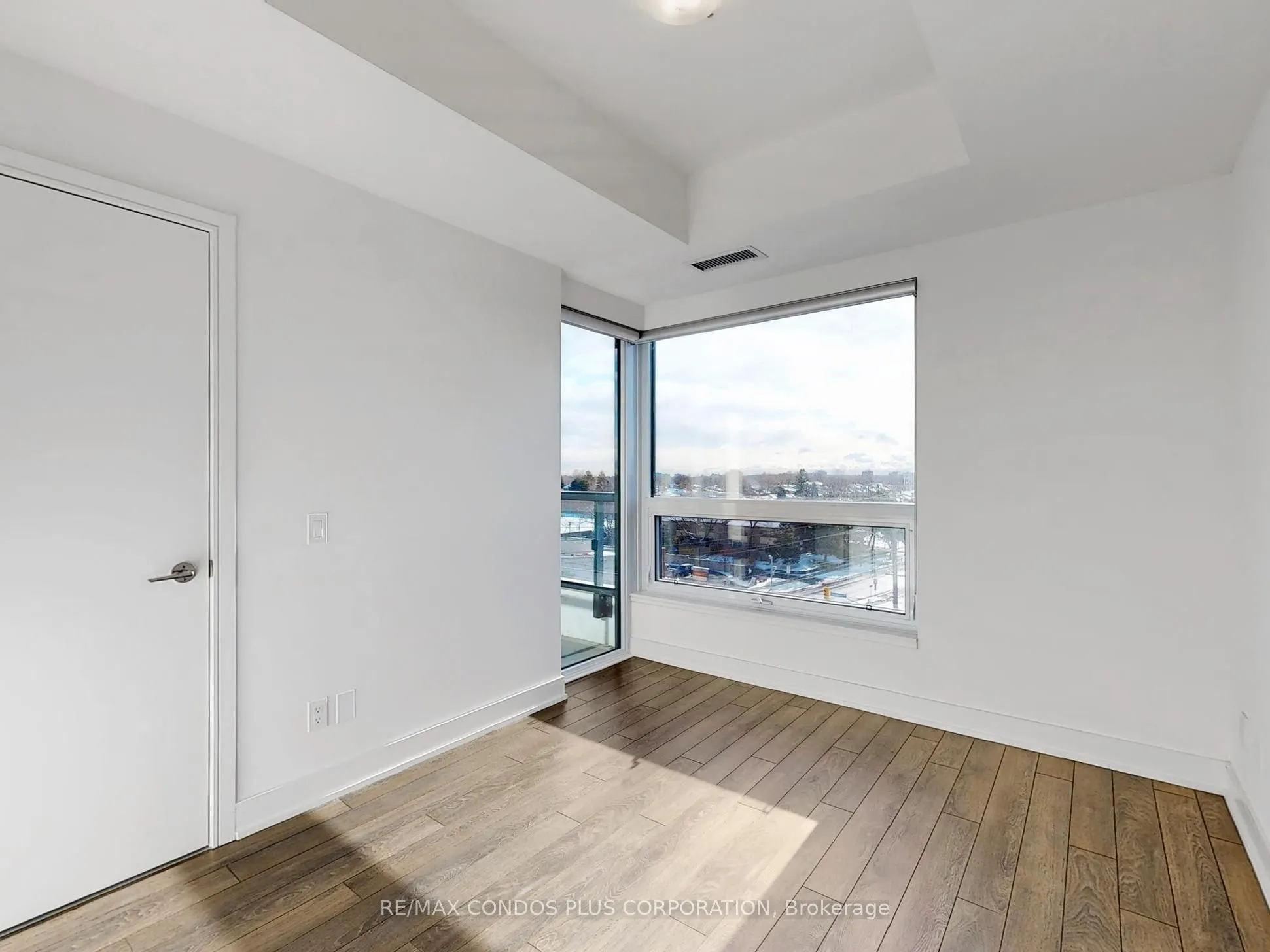 1350 Ellesmere Road, #615