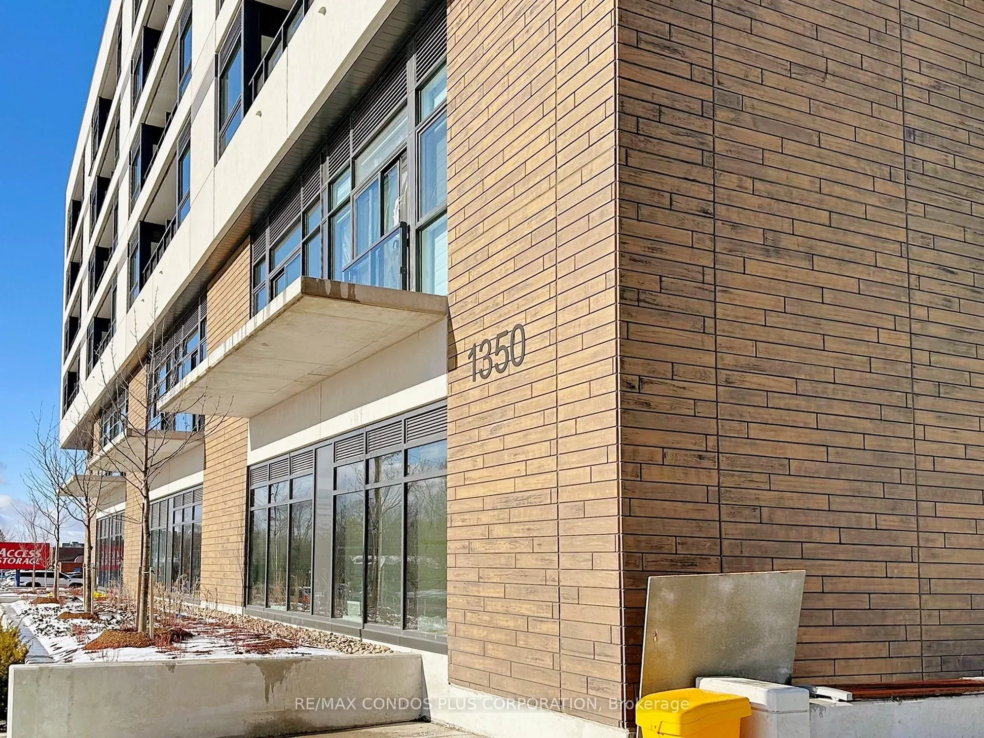 1350 Ellesmere Road, #615