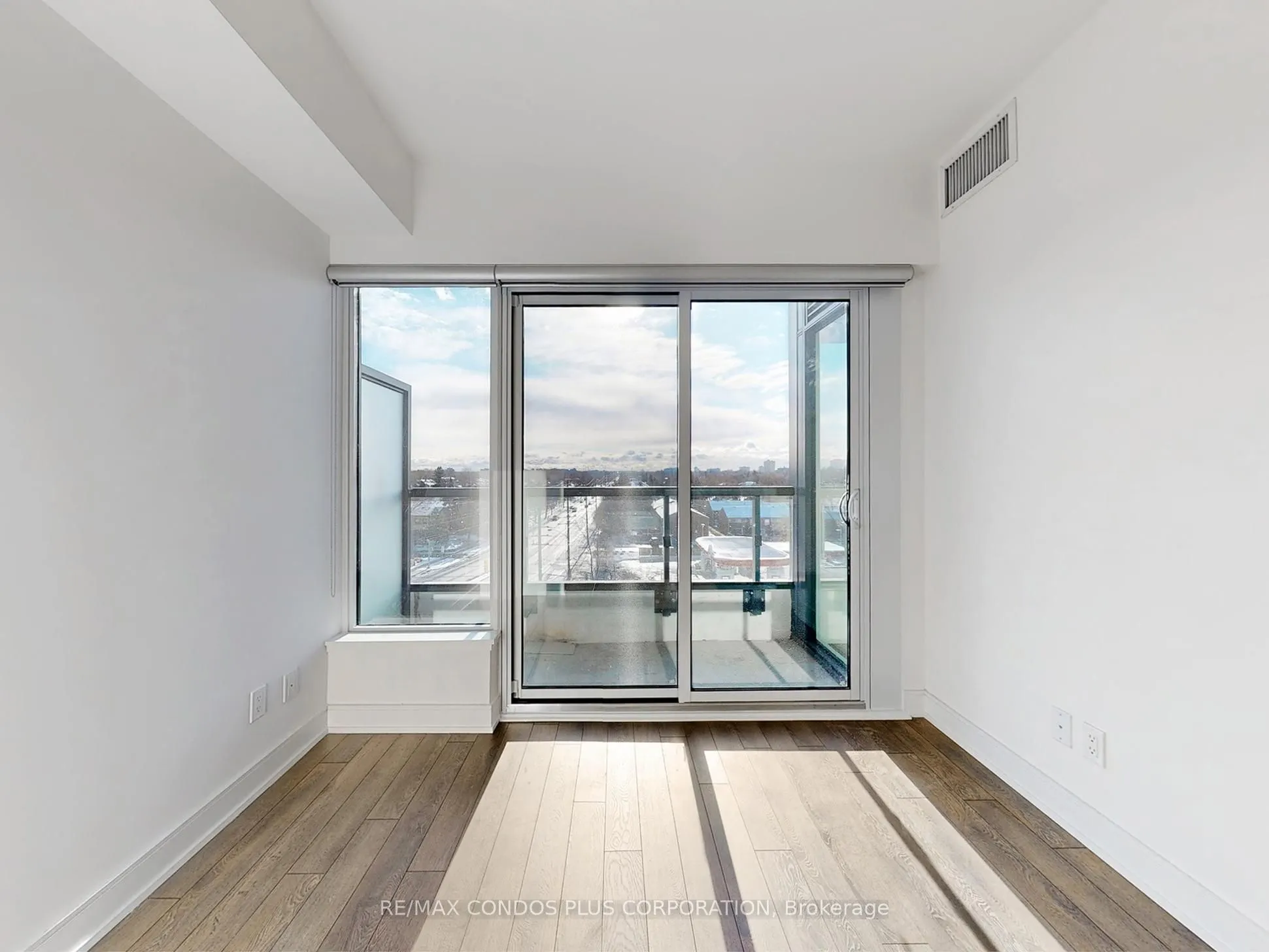 1350 Ellesmere Road, #615