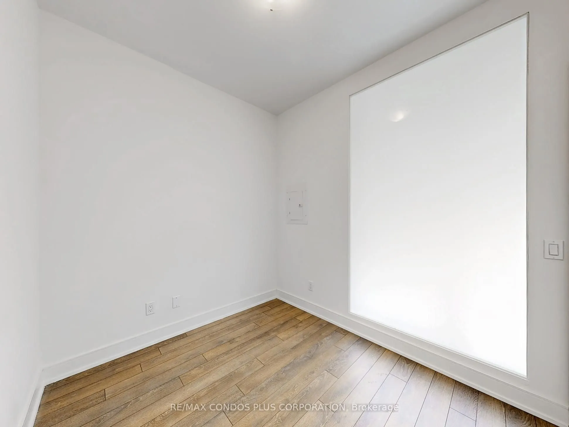 1350 Ellesmere Road, #615