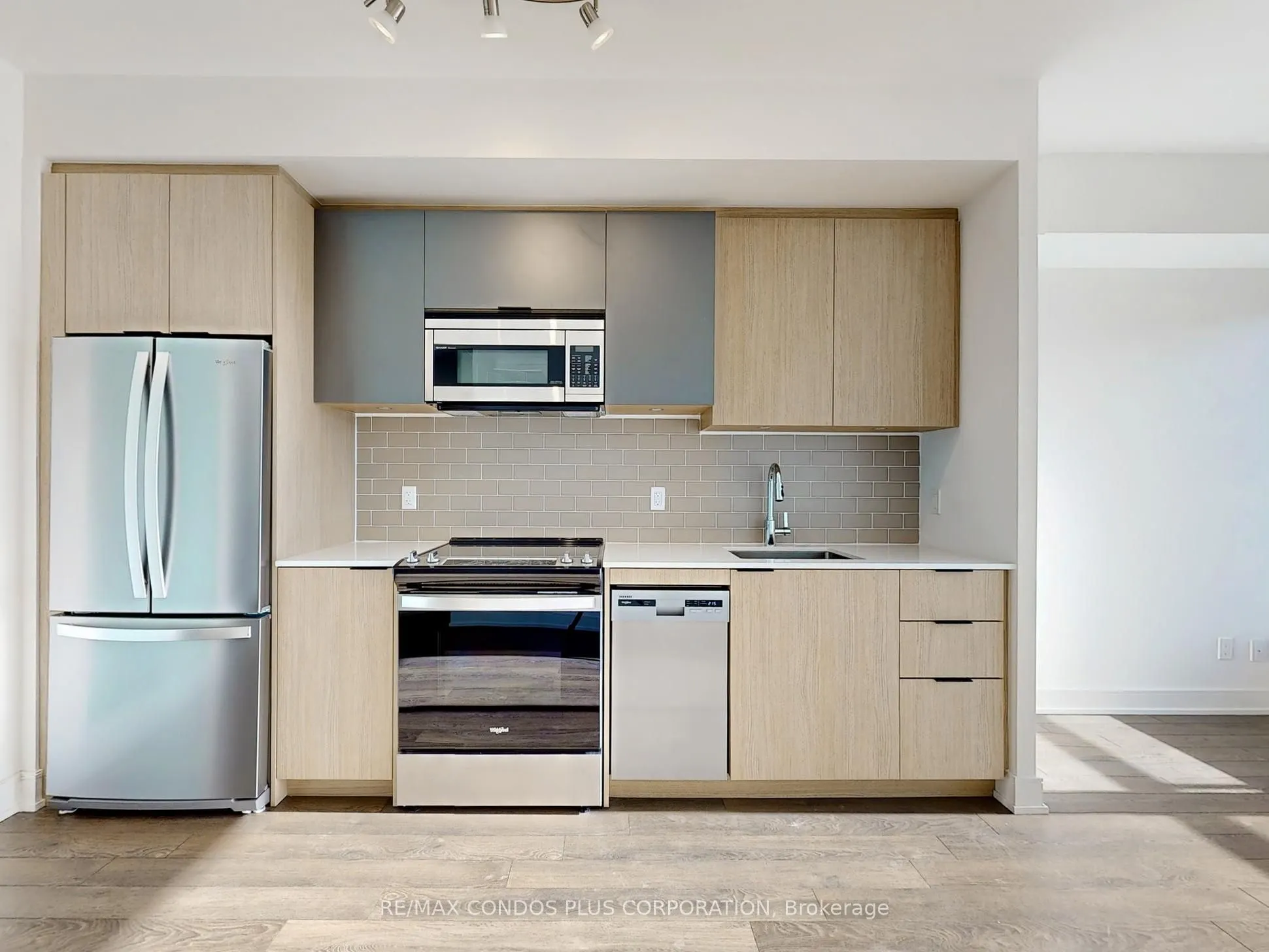 1350 Ellesmere Road, #615