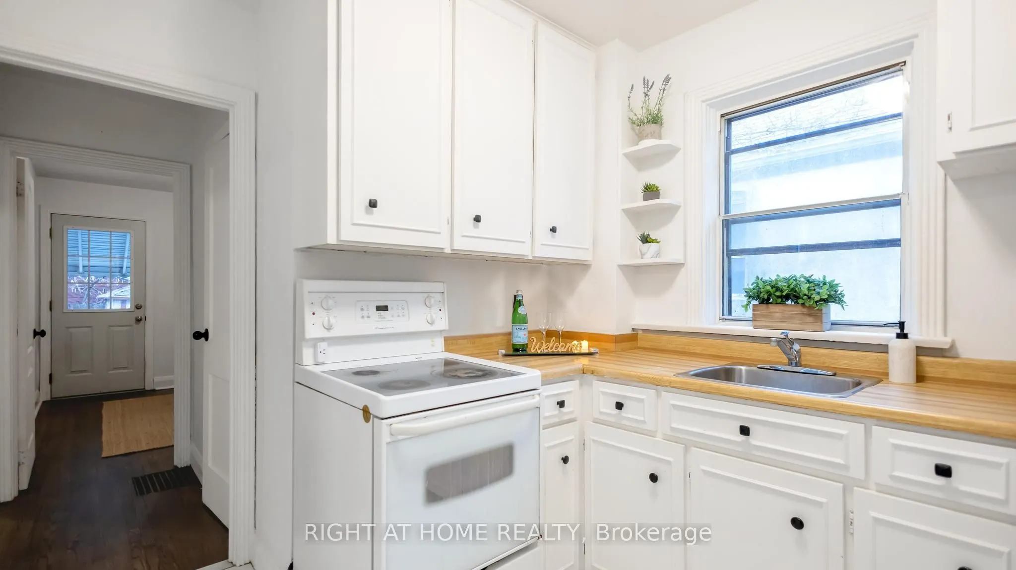 100 Cadorna Avenue