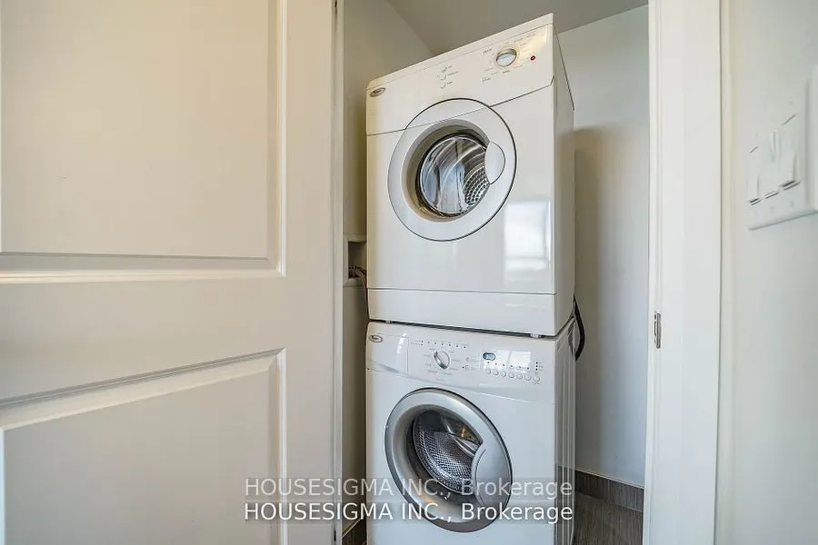3520 Danforth Avenue, #417