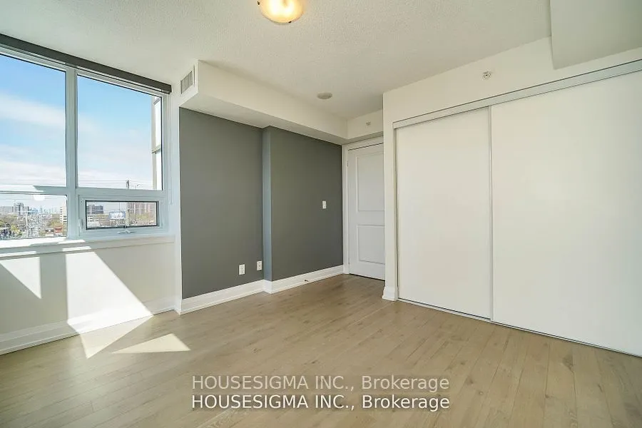 3520 Danforth Avenue, #417