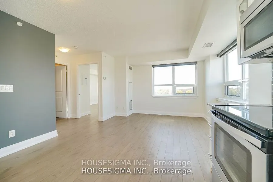 3520 Danforth Avenue, #417