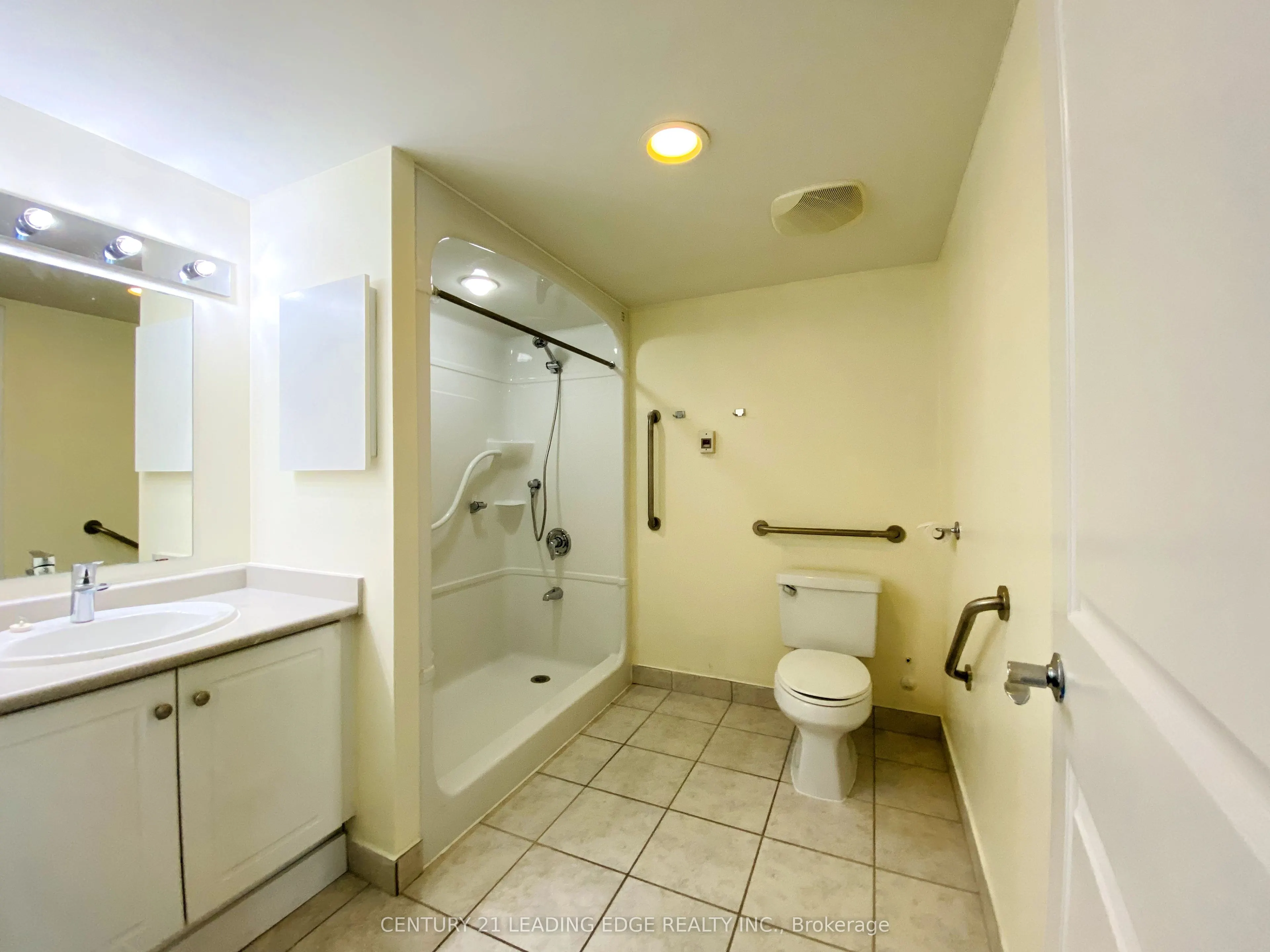 90 SCOTTFIELD Drive, #306