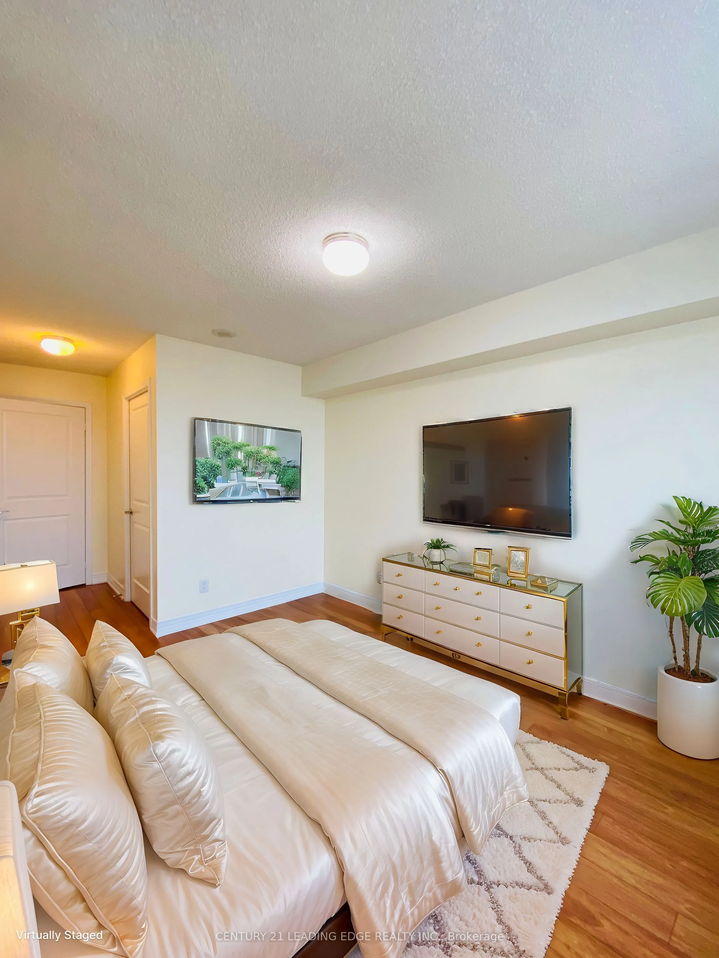 90 SCOTTFIELD Drive, #306