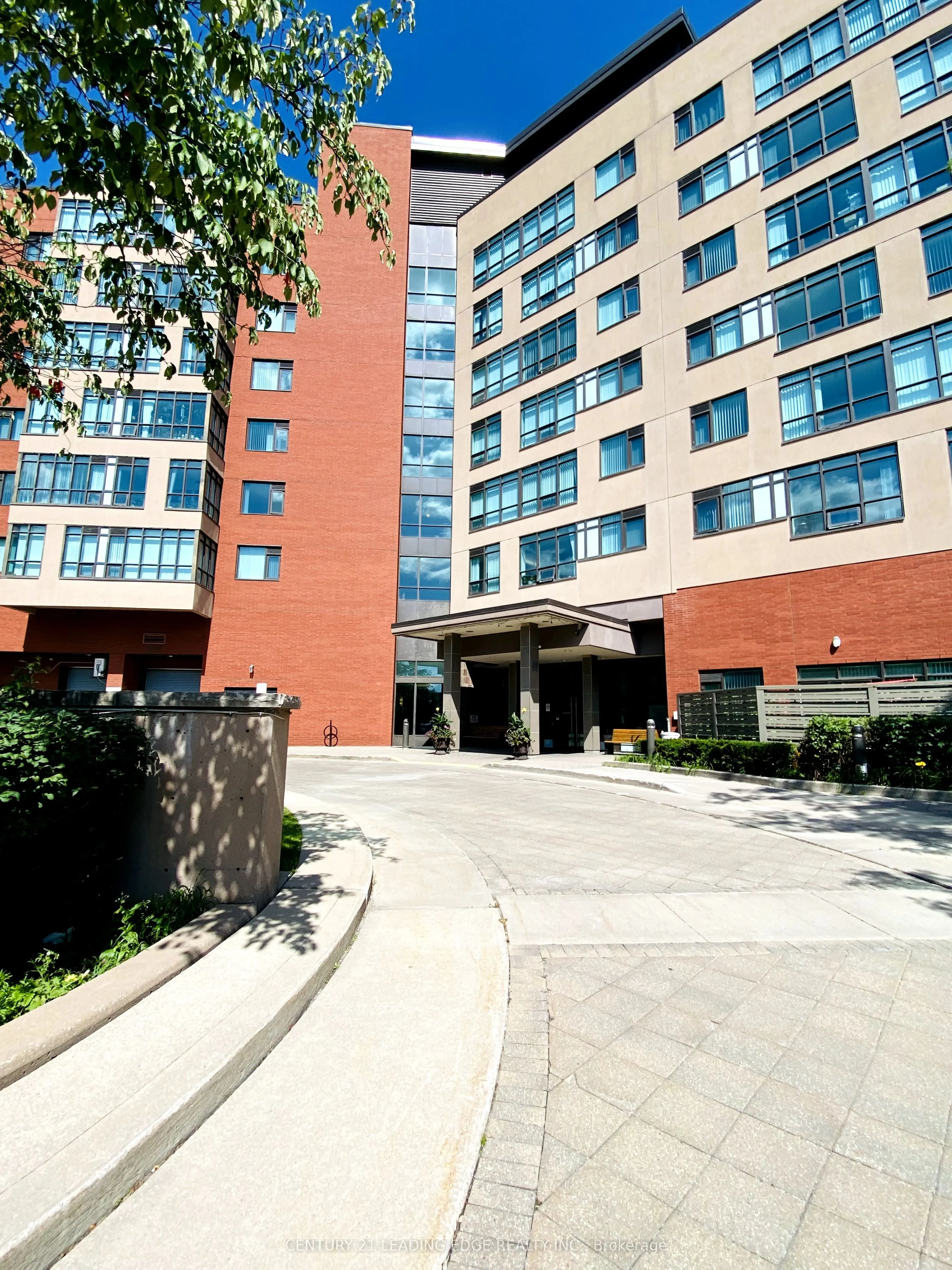 90 SCOTTFIELD Drive, #306