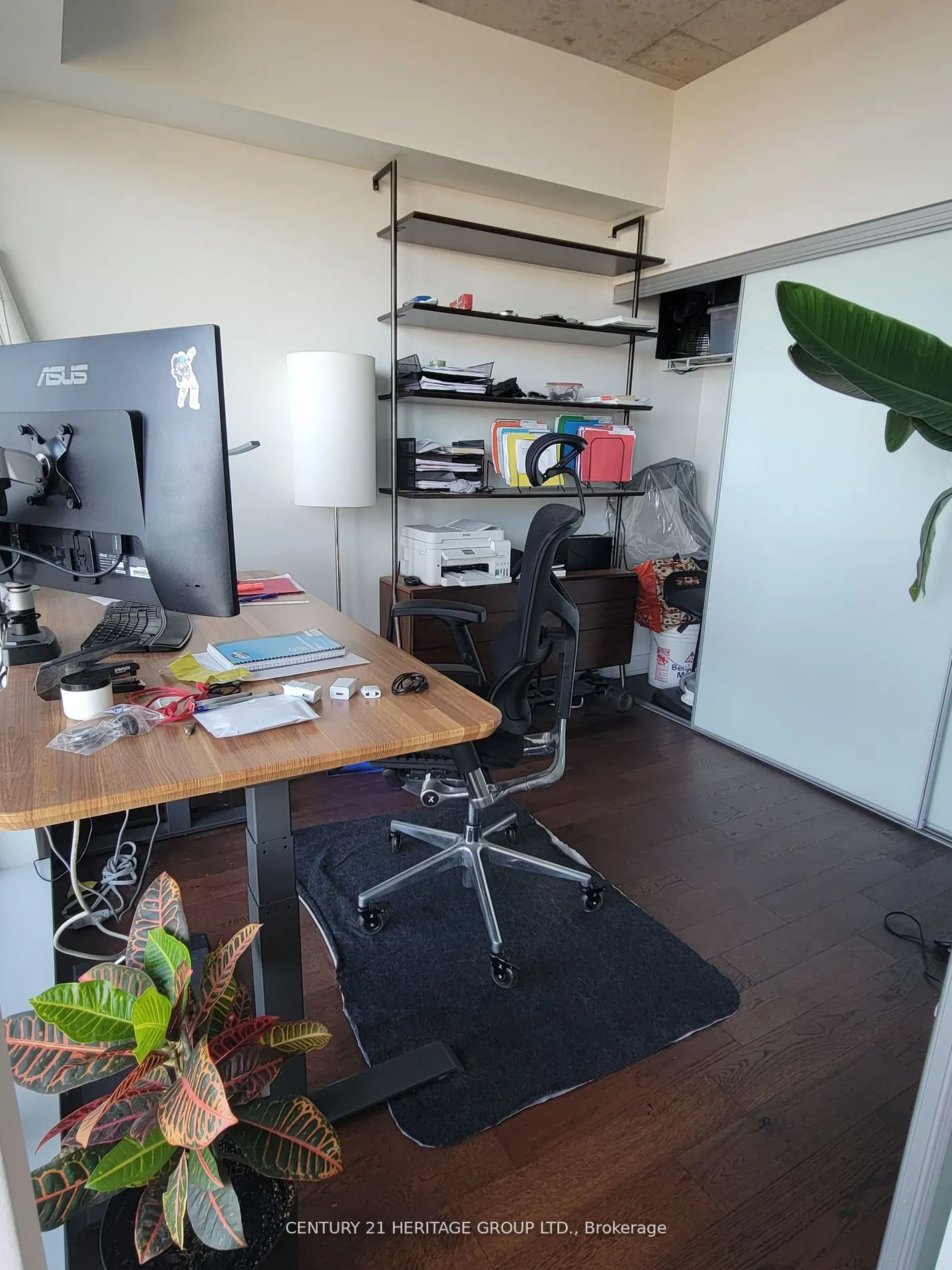 1190 Dundas Street E #1114