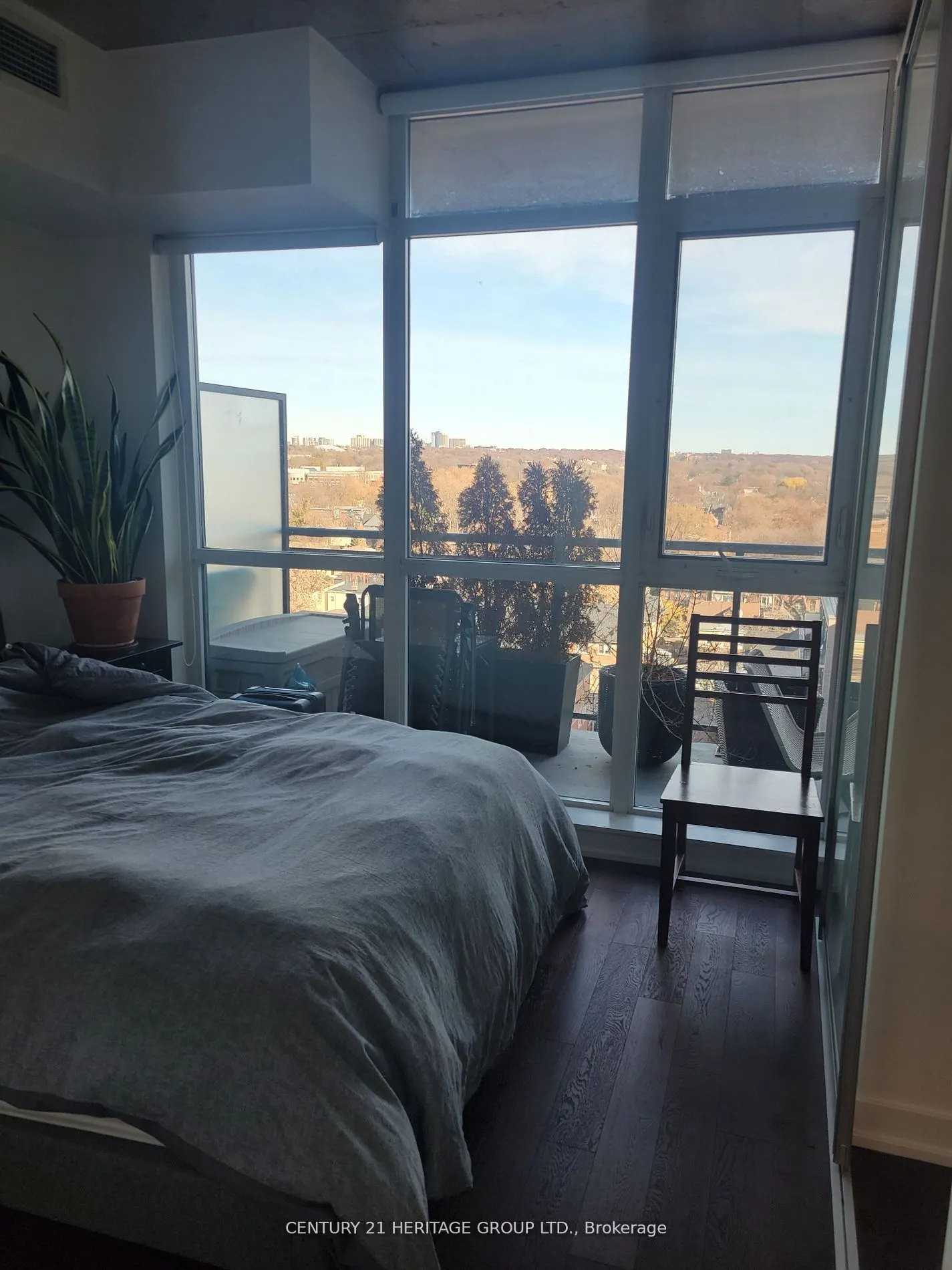 1190 Dundas Street E #1114