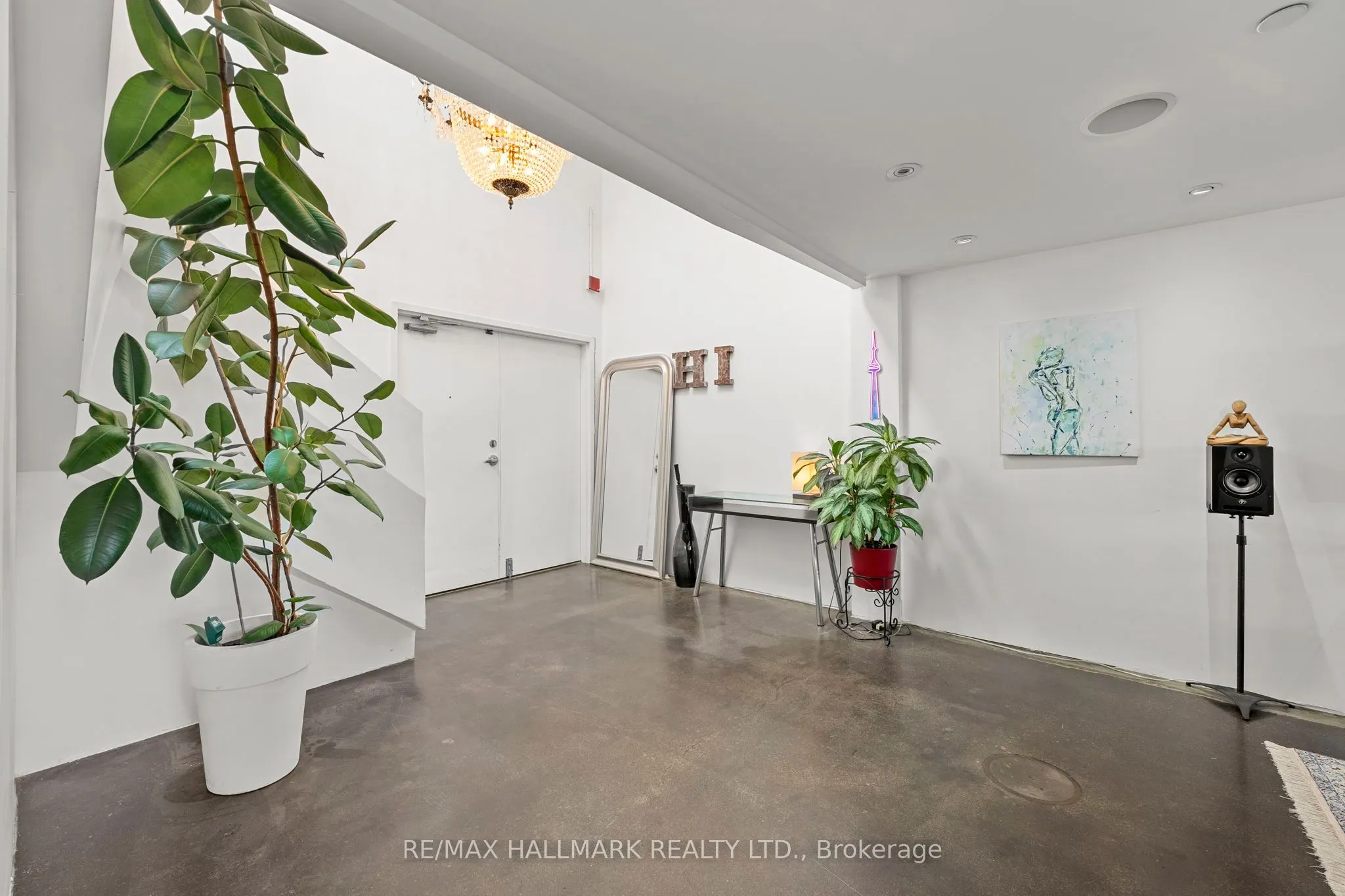 1173 Dundas Street E, #226