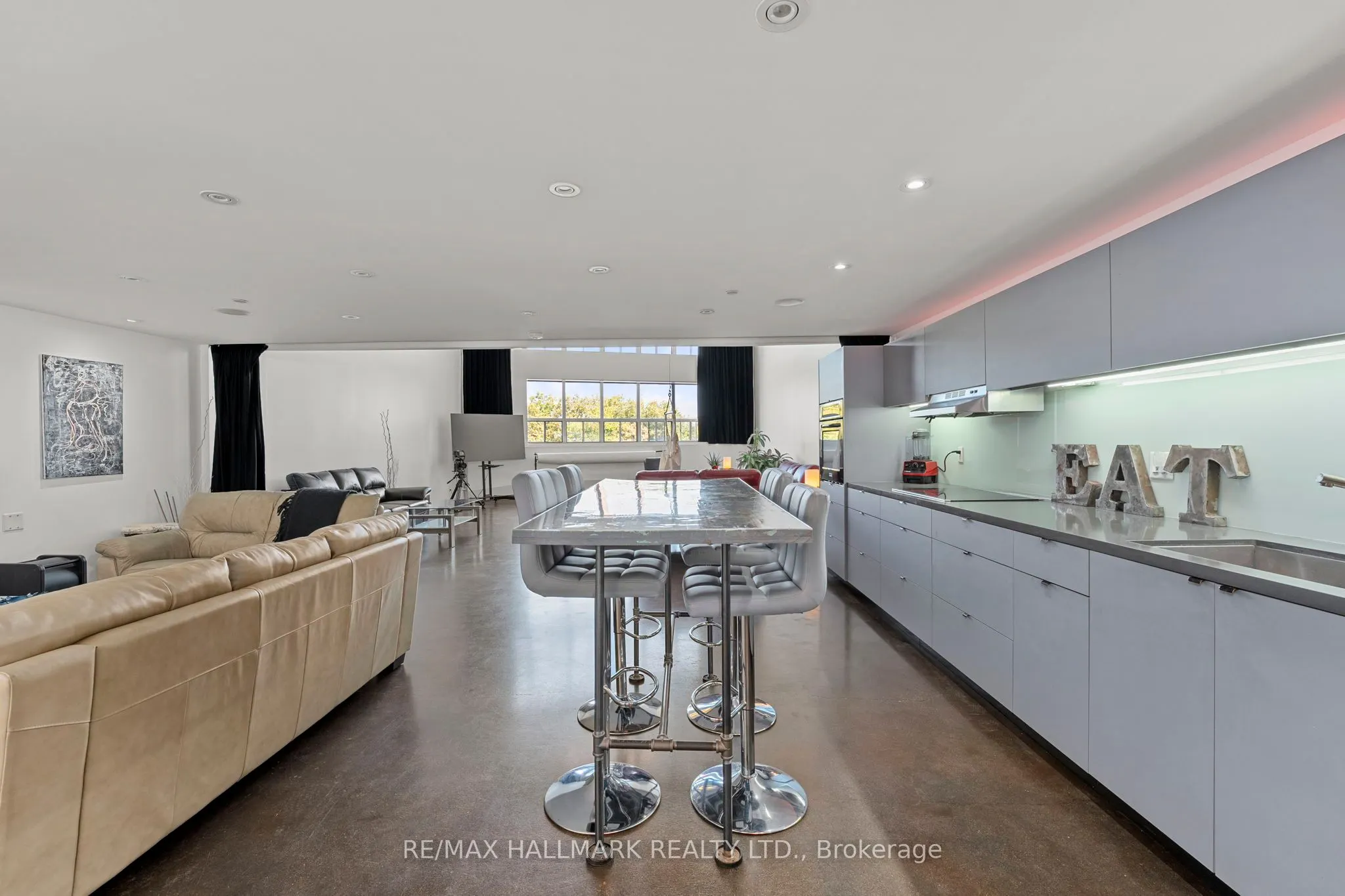 1173 Dundas Street E, #226