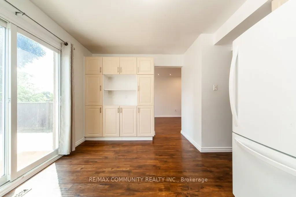 74 Fernbank Place