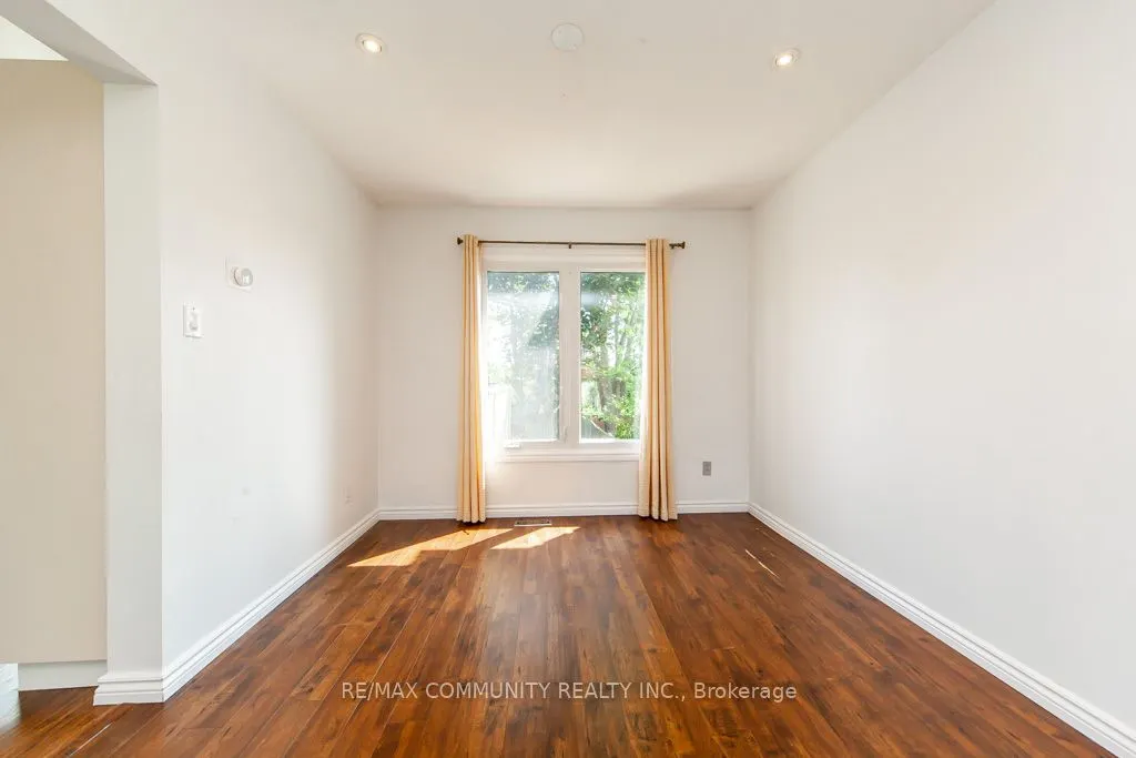 74 Fernbank Place