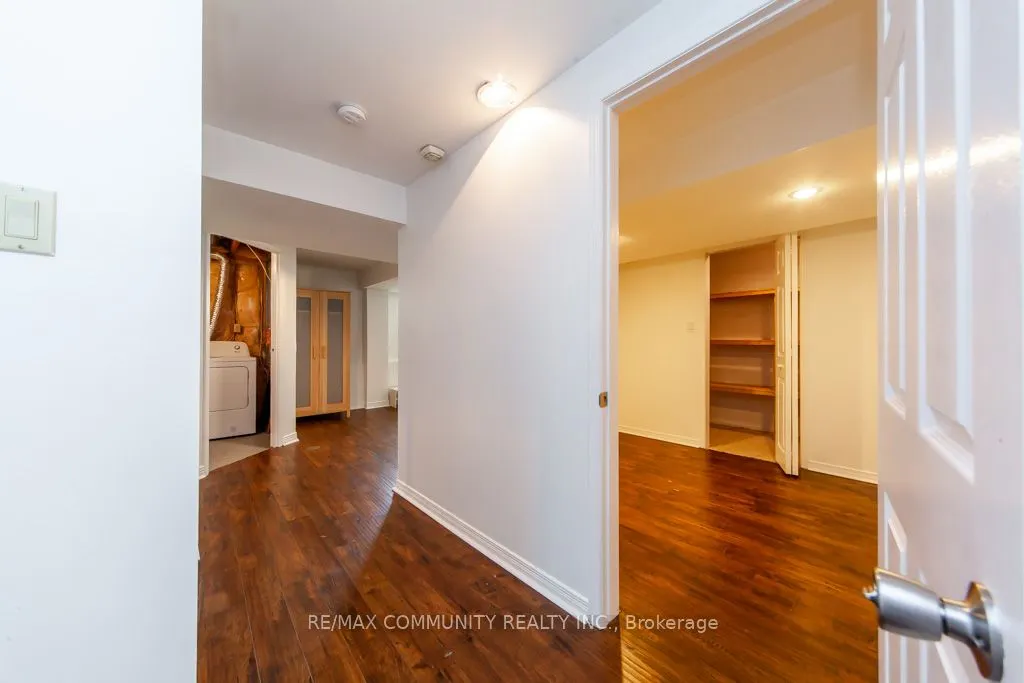 74 Fernbank Place