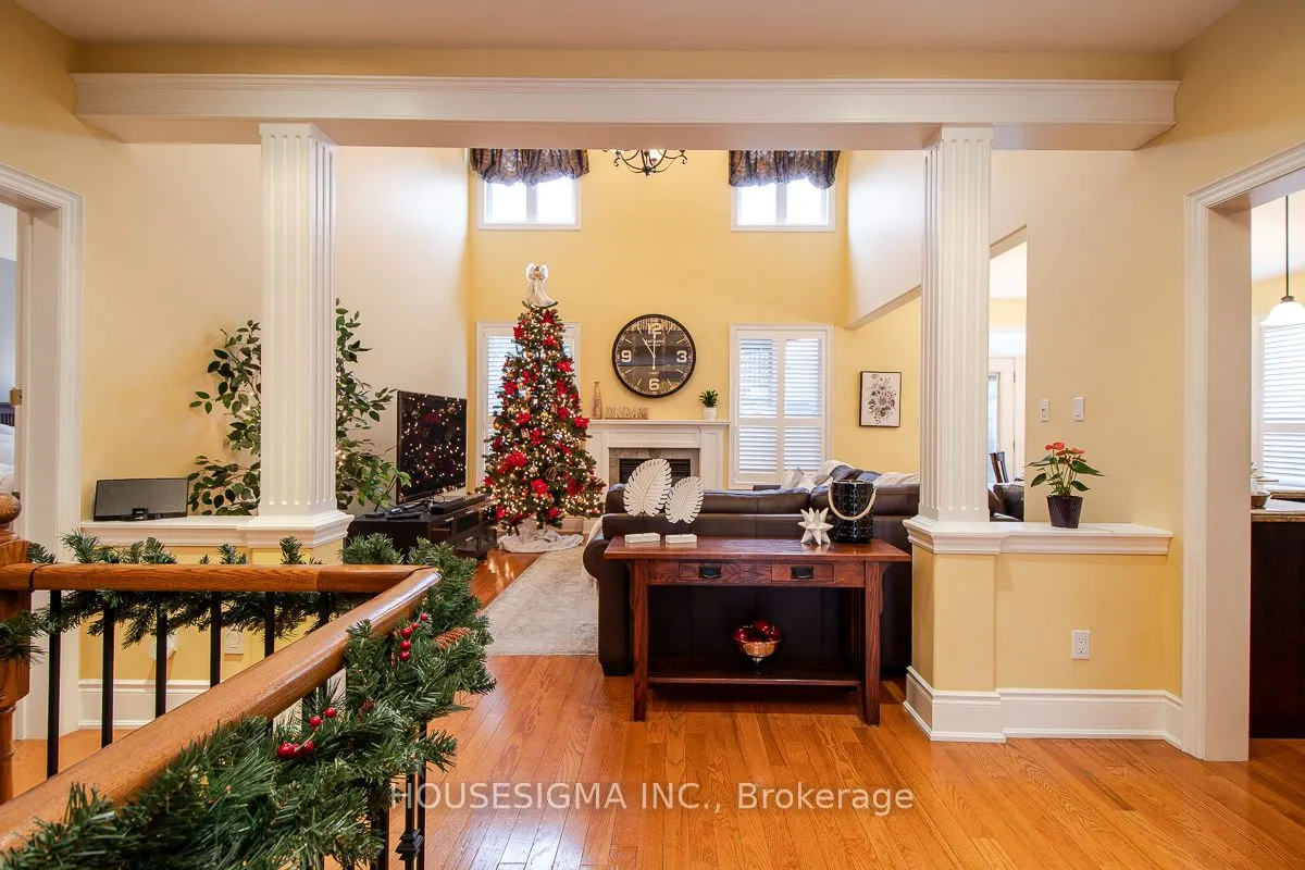 1044 Swiss Heights