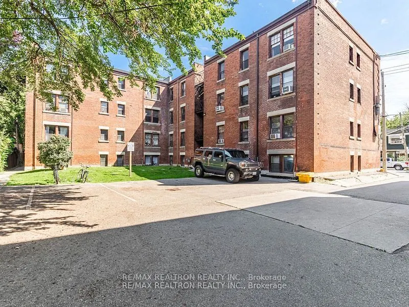 12 Kingston Road, #76