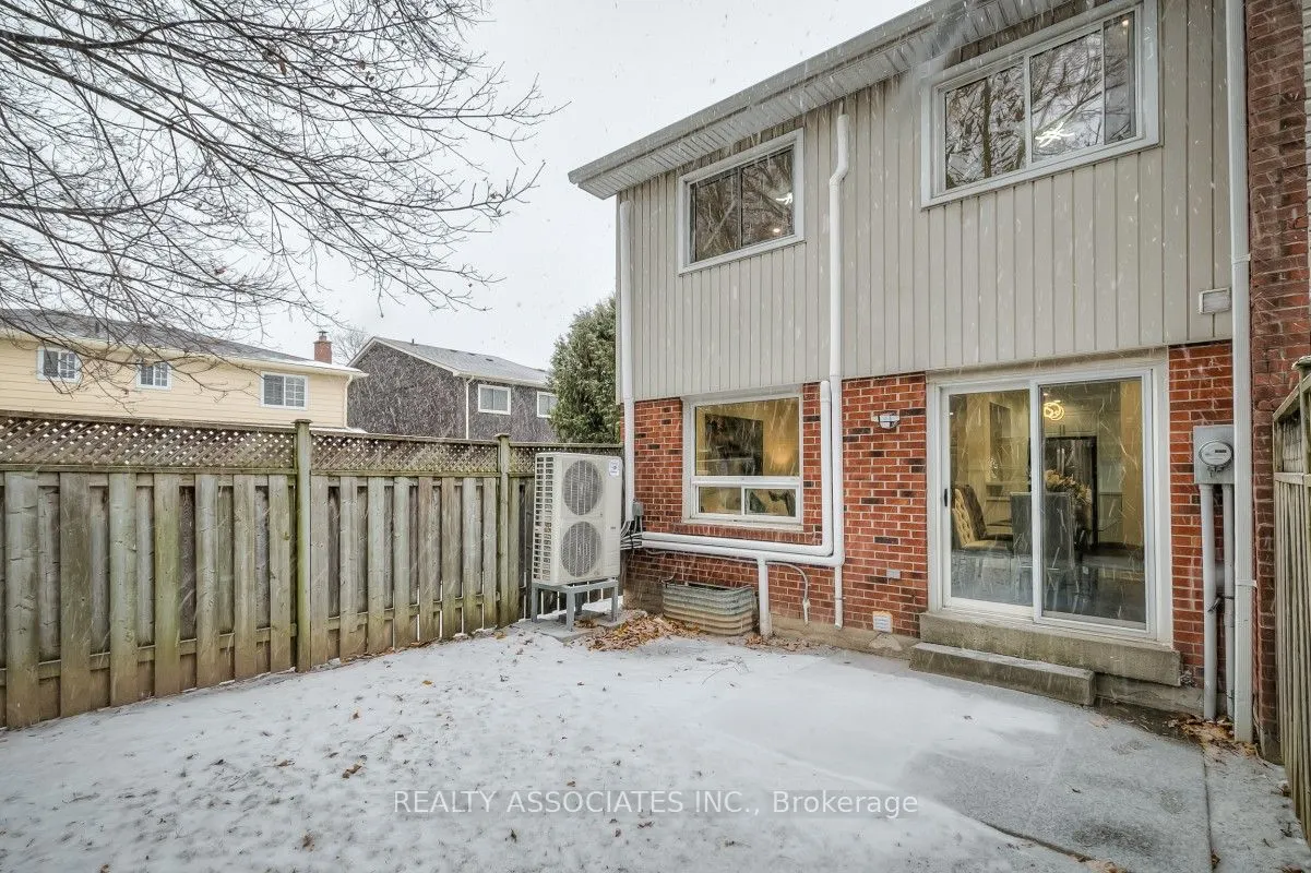 1975 Rosefield Road, #106