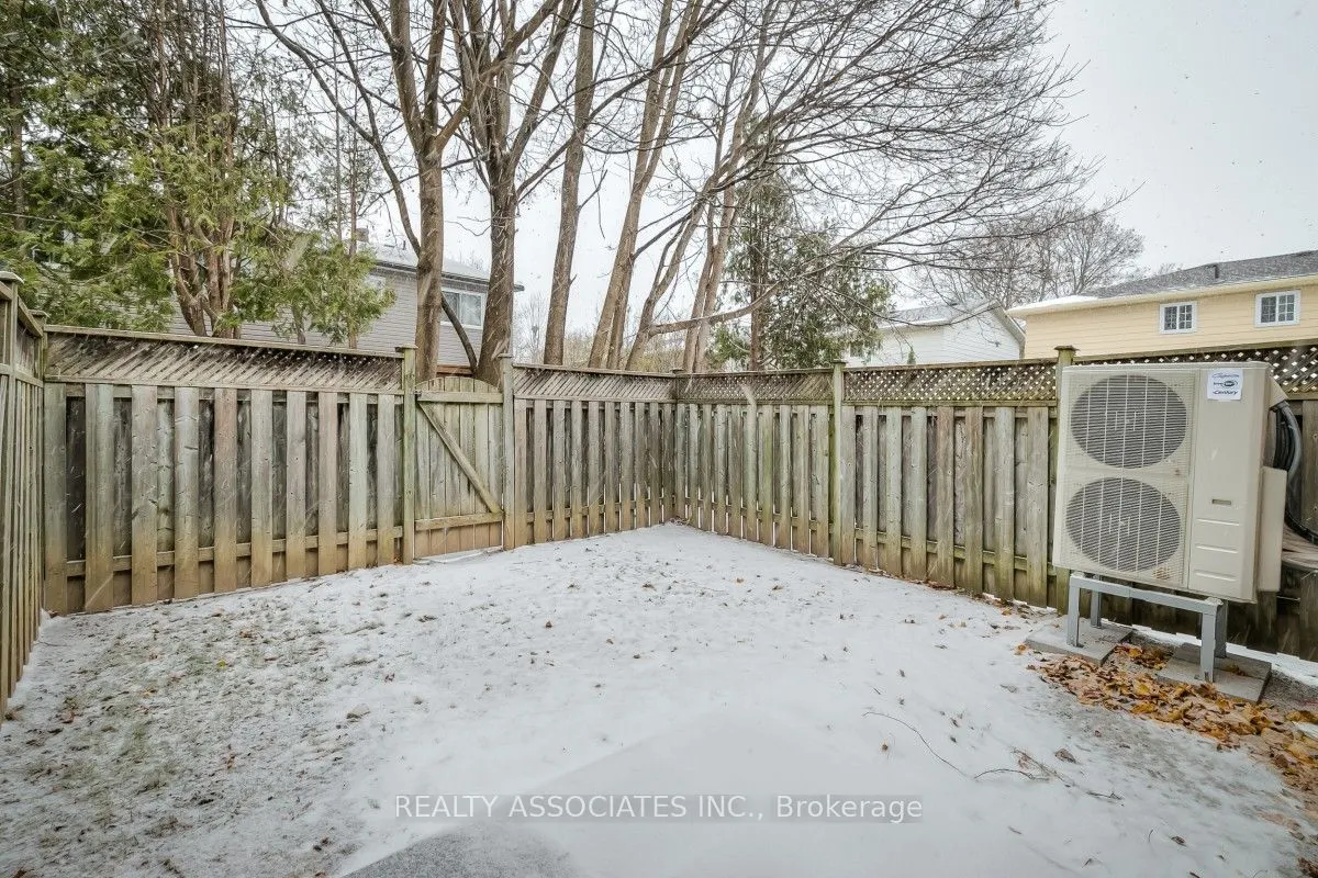 1975 Rosefield Road, #106