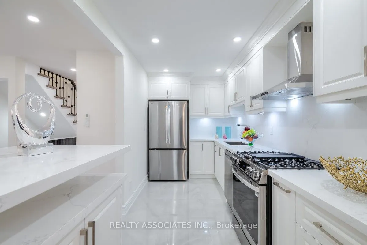 1975 Rosefield Road, #106