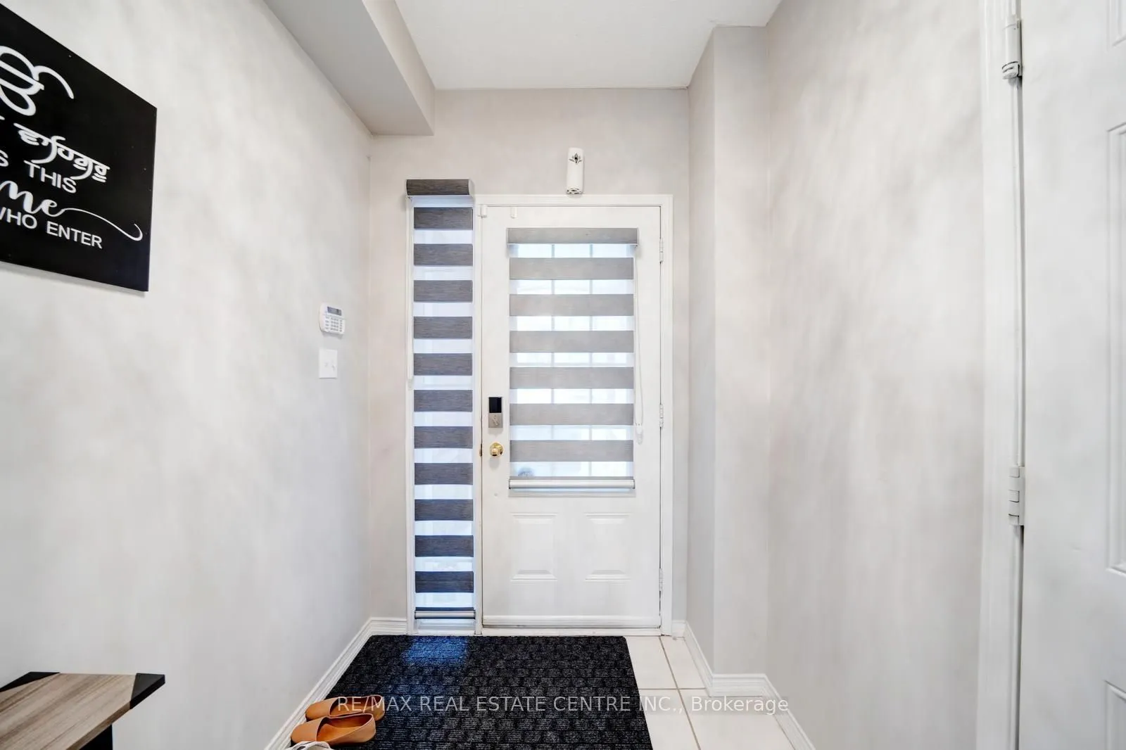 553 Rossland Road E