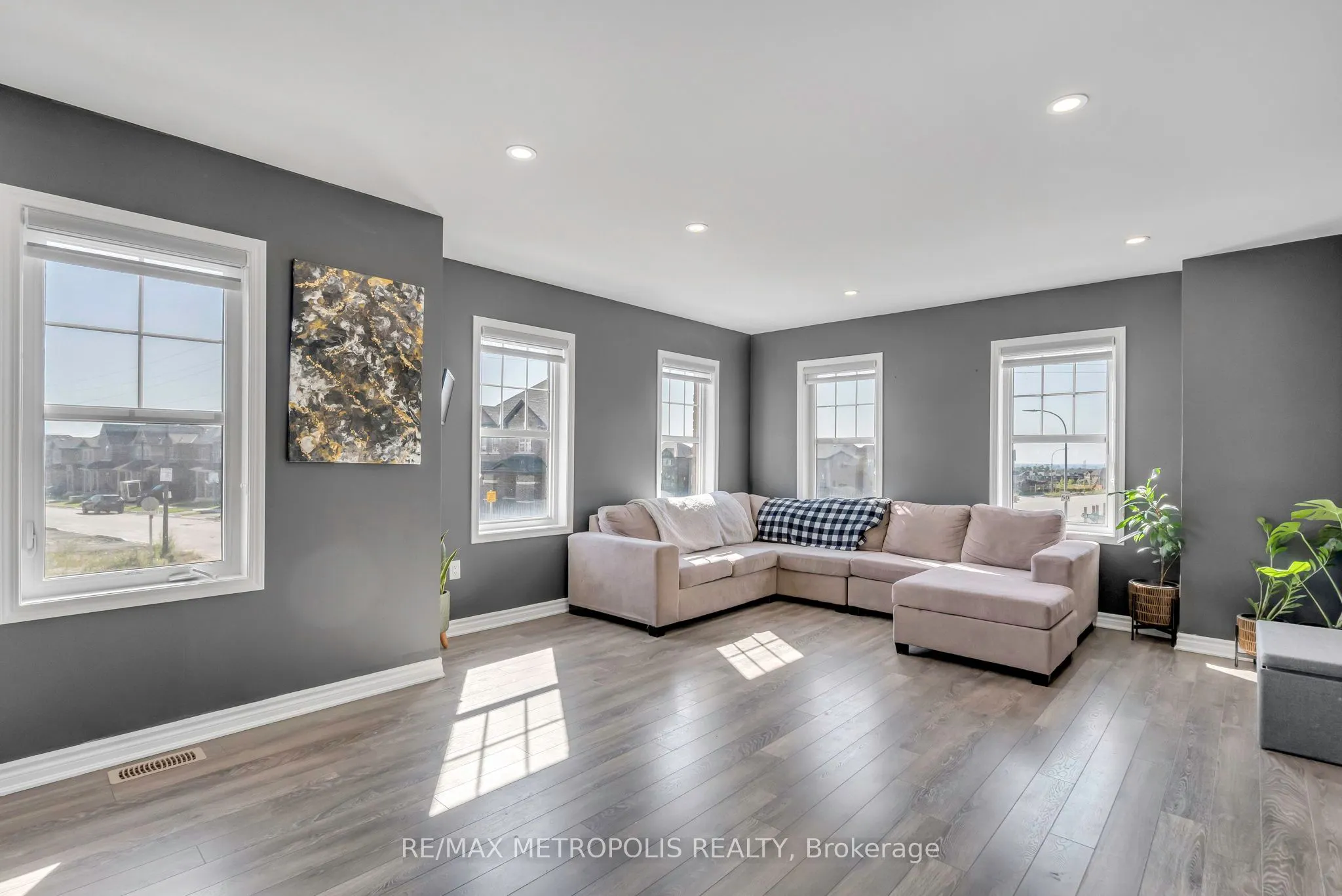 2700 Burkholder Drive