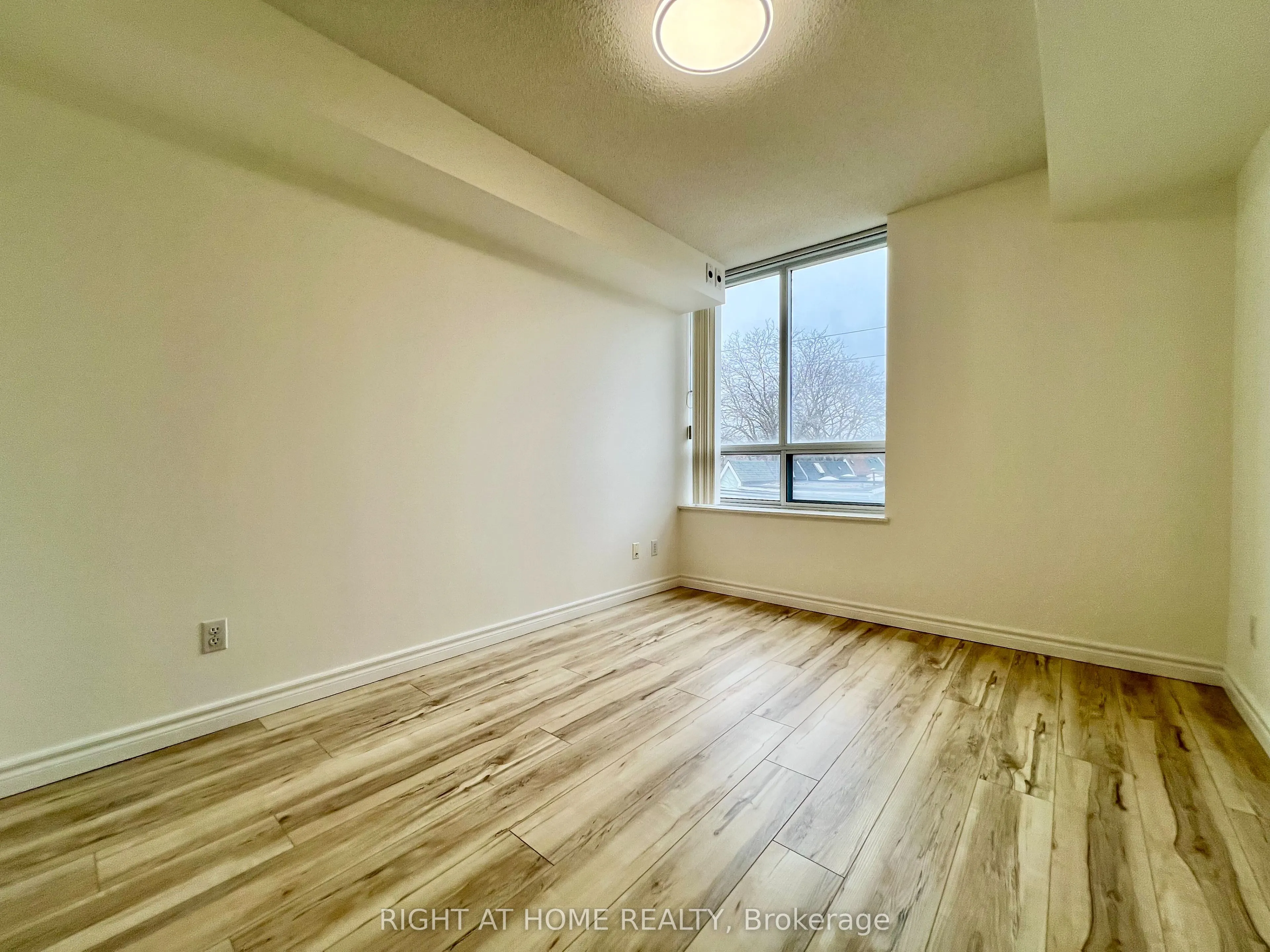 1797 Queen Street E, #305