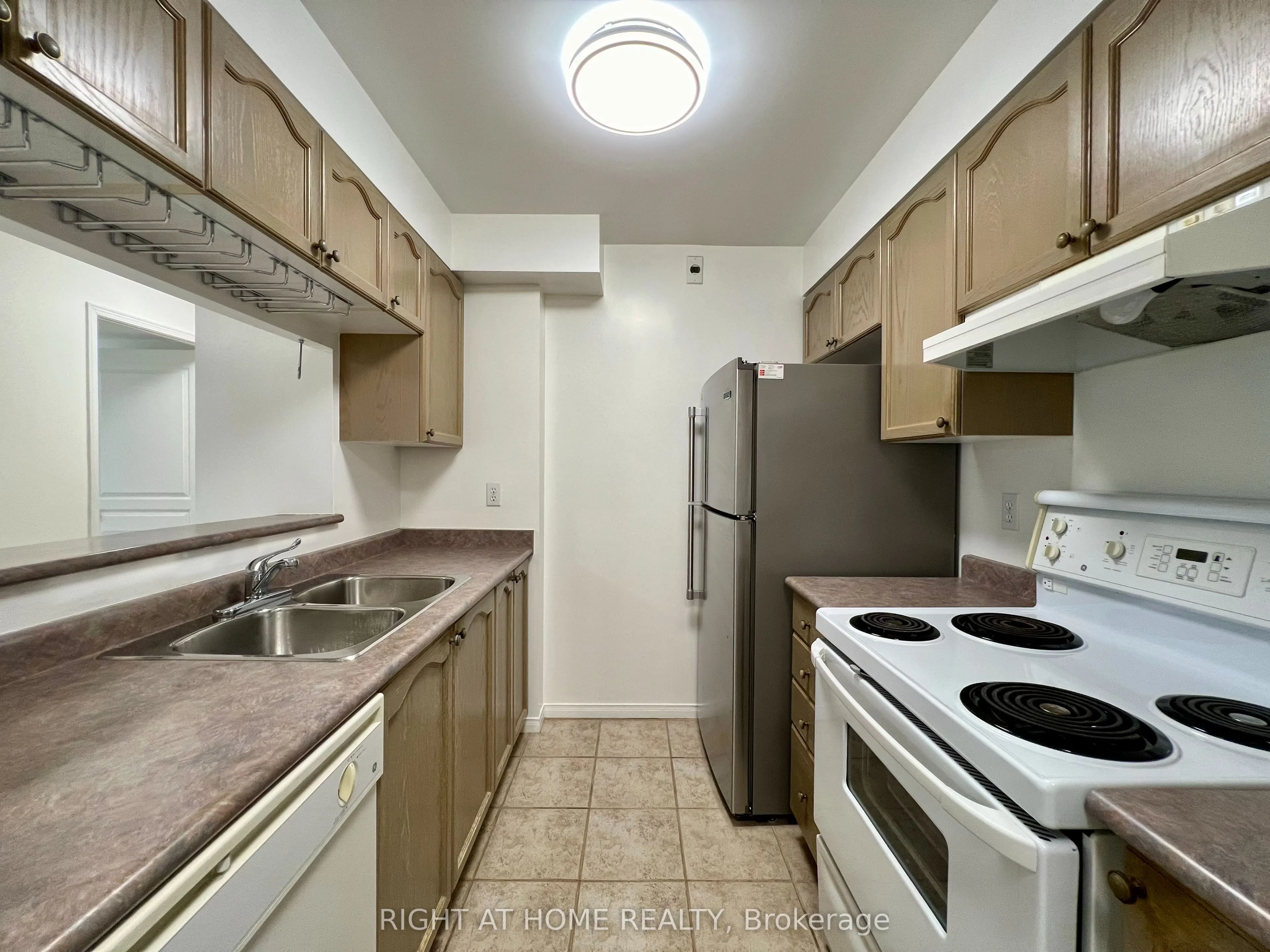 1797 Queen Street E, #305
