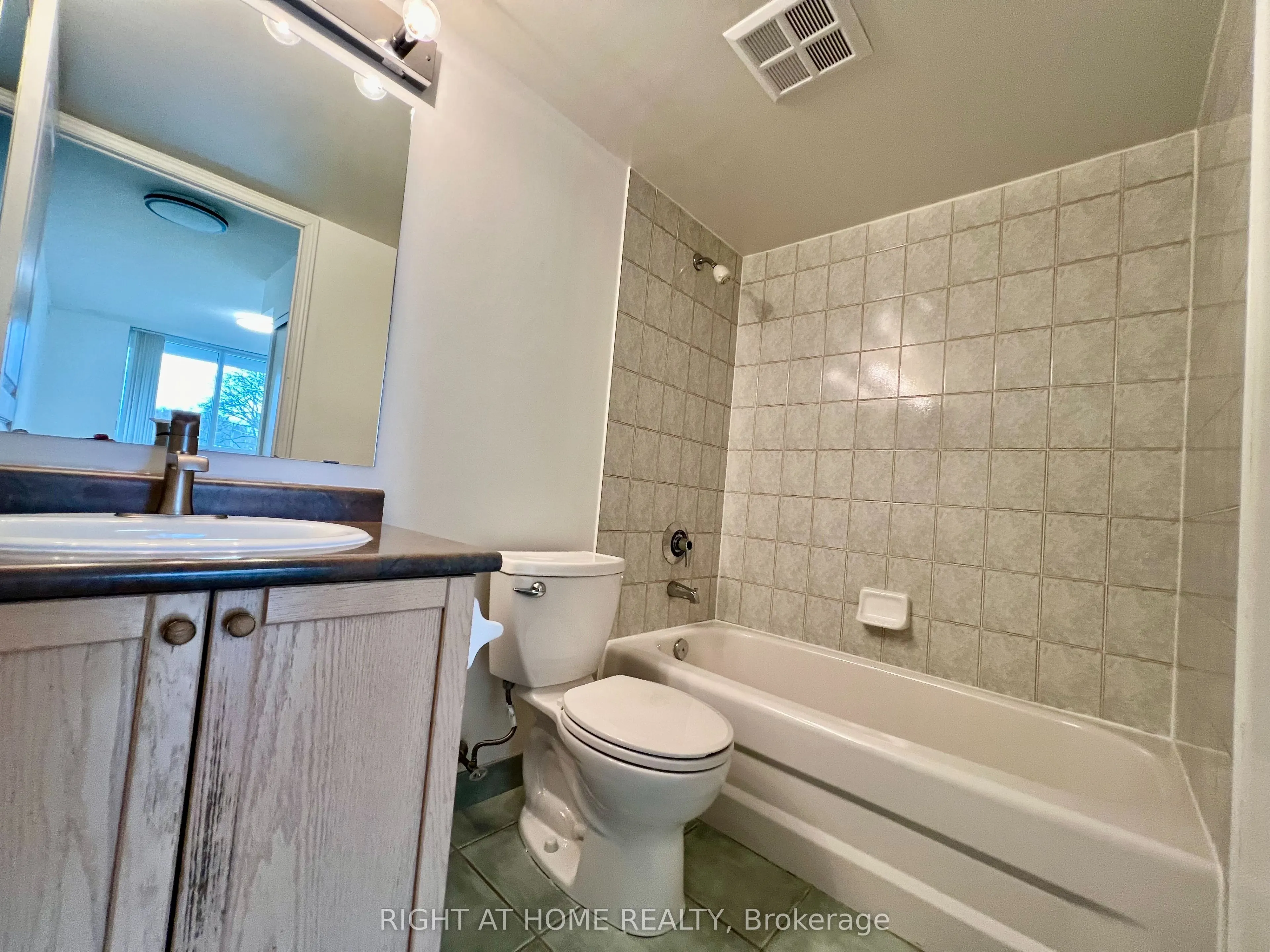1797 Queen Street E, #305