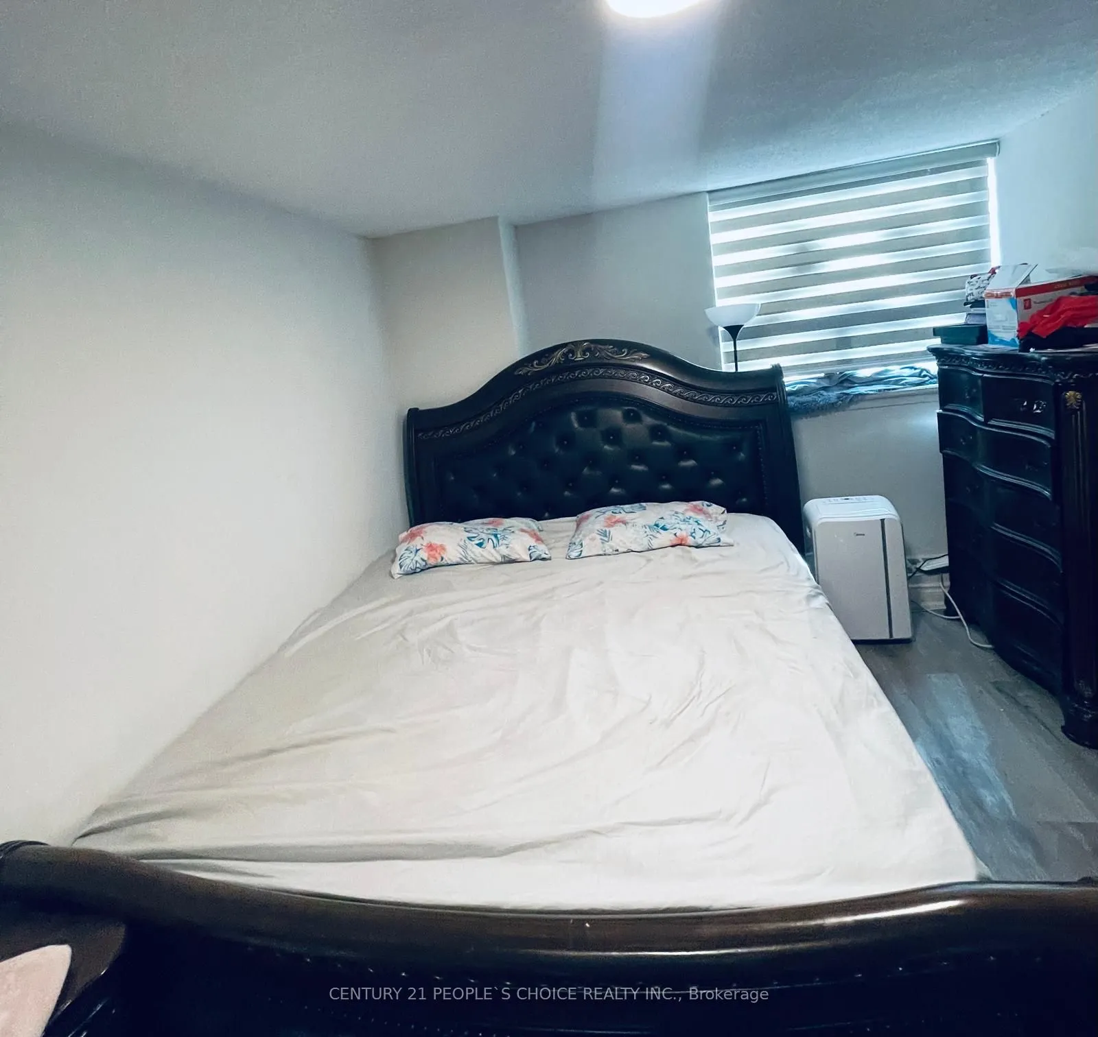 100 Wingarden Court, #216