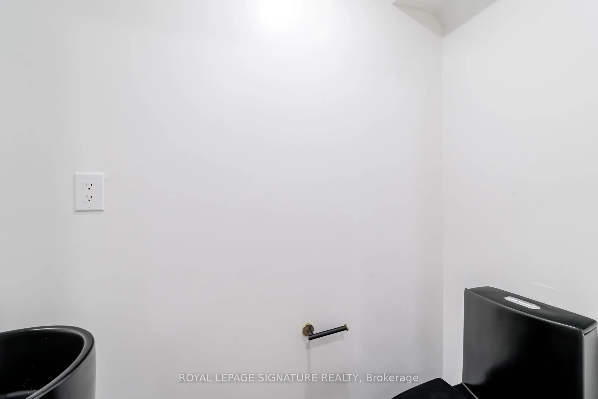 861 O'Connor Drive, #3