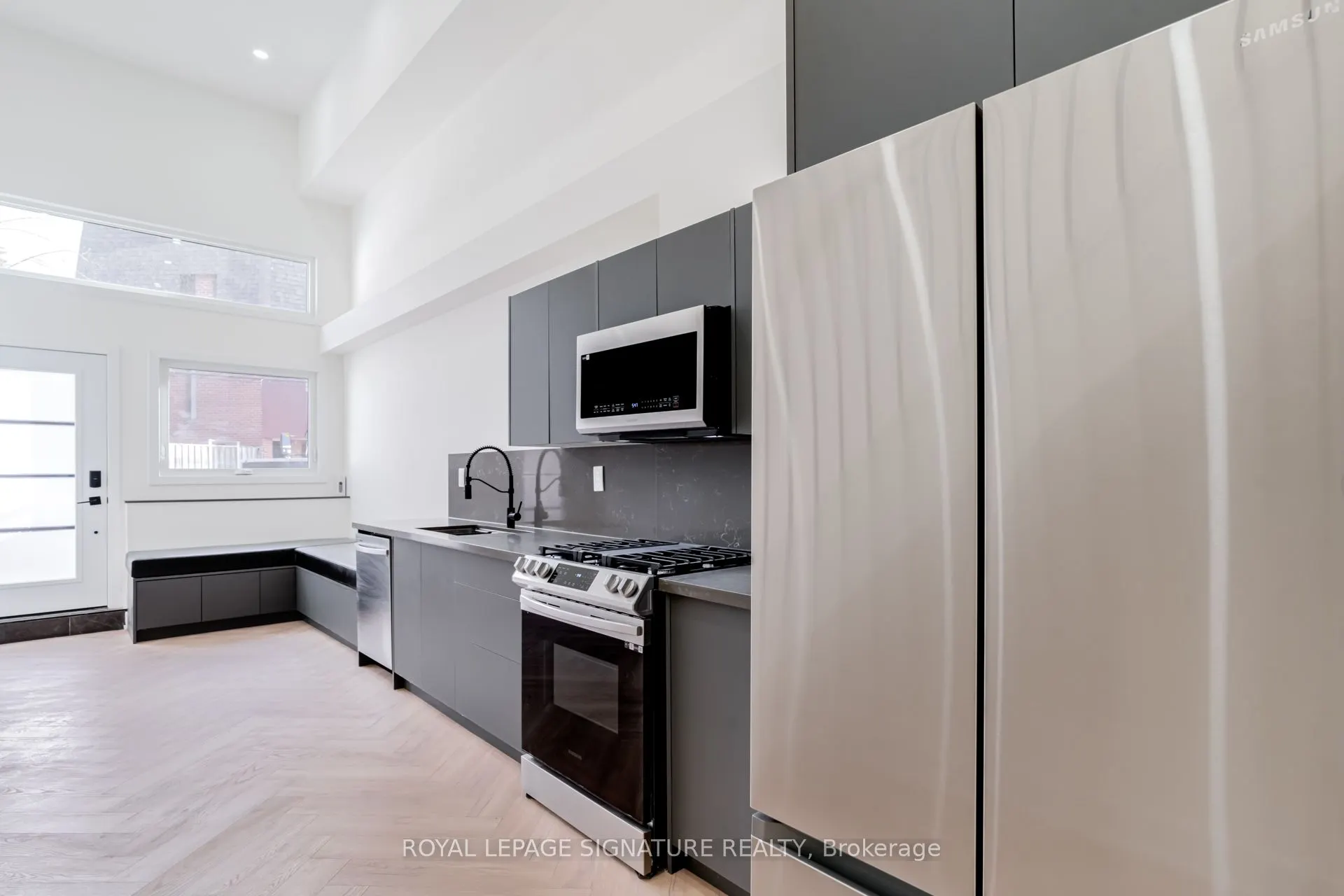 861 O'Connor Drive, #3