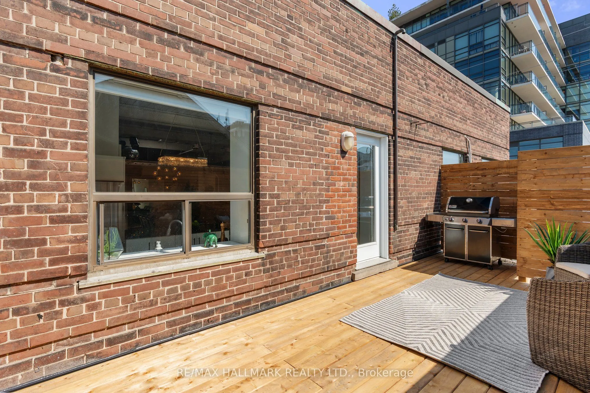 326 Carlaw Avenue, #203