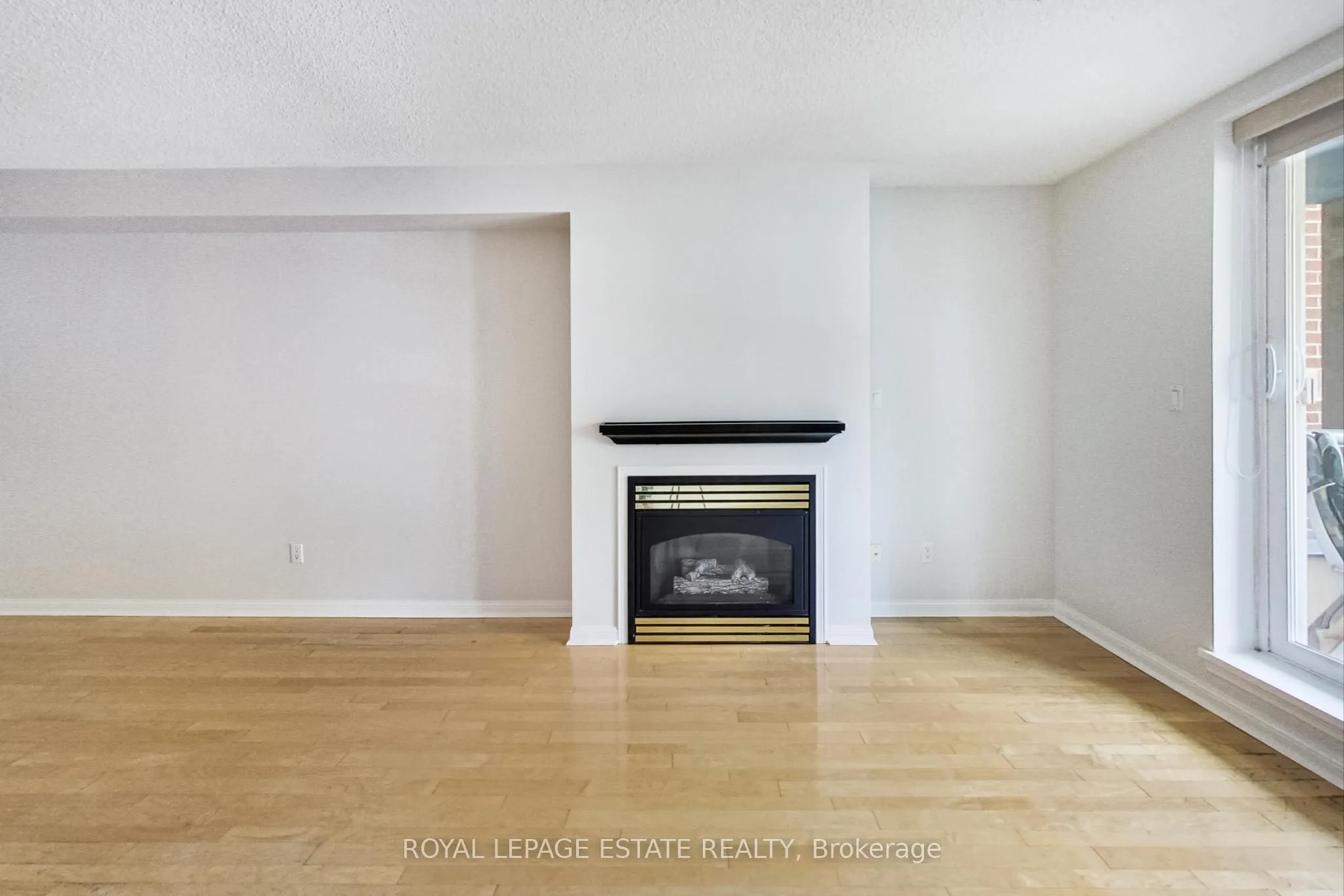 2365 Queen Street E, #202