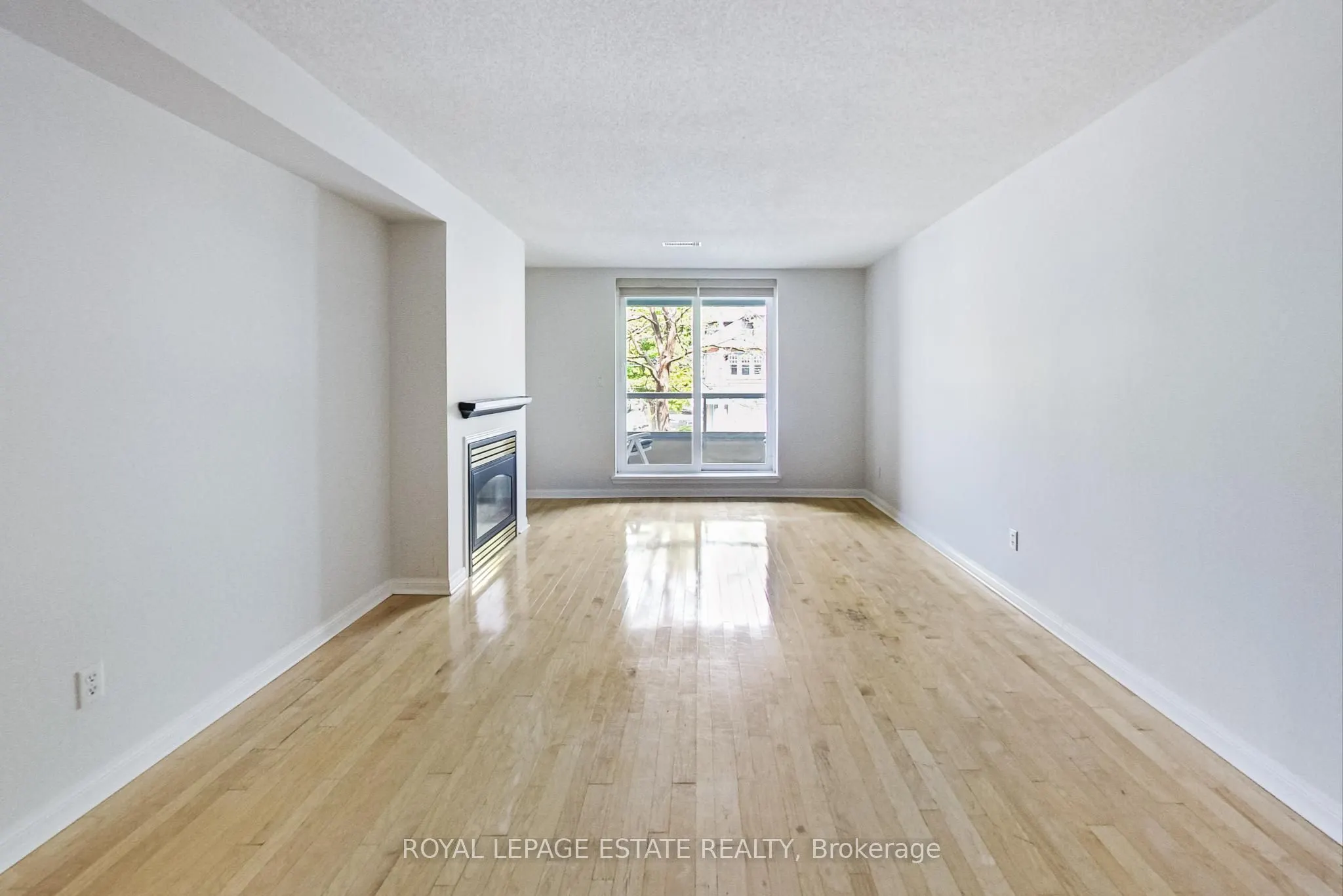 2365 Queen Street E, #202