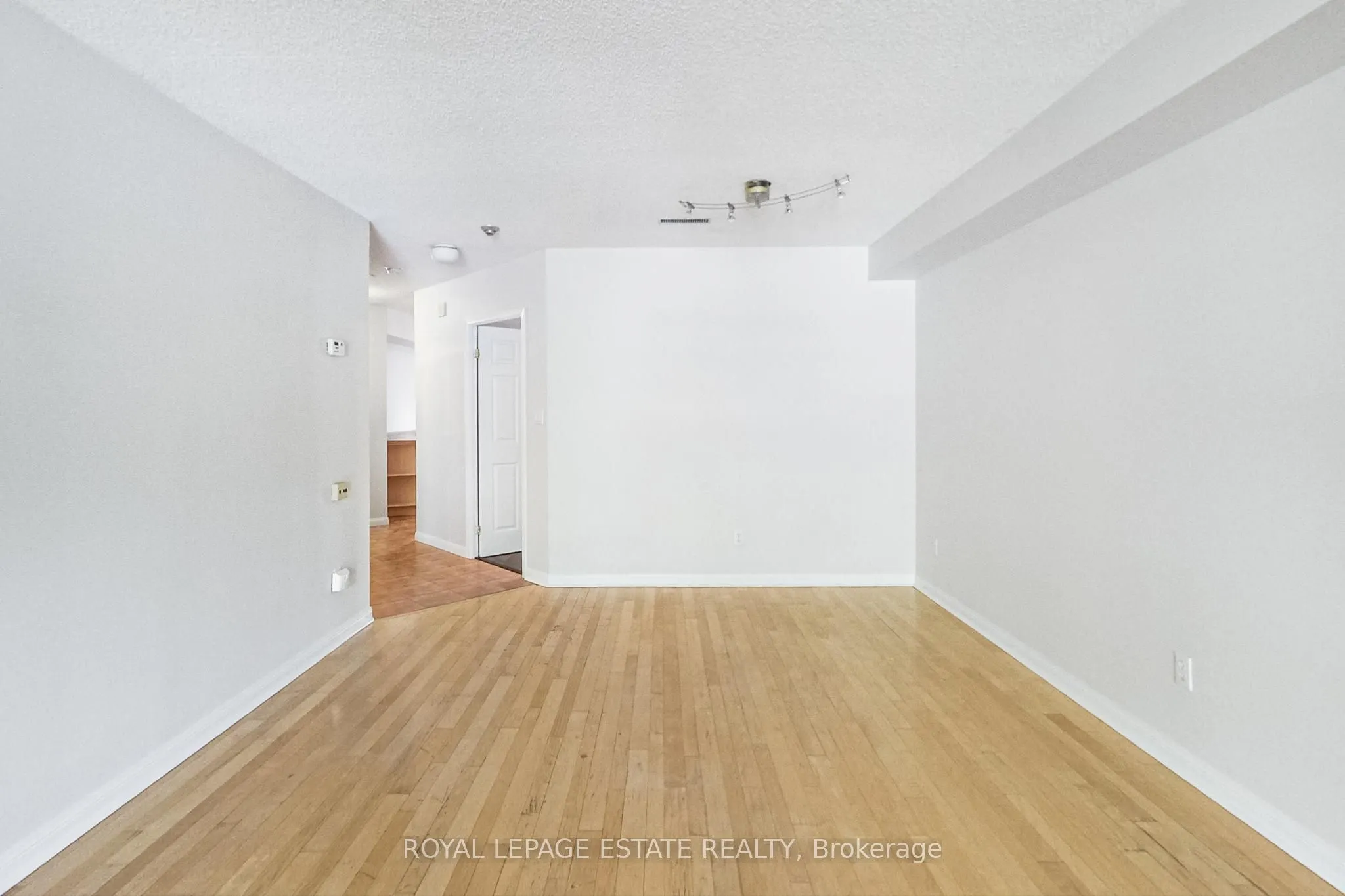 2365 Queen Street E, #202