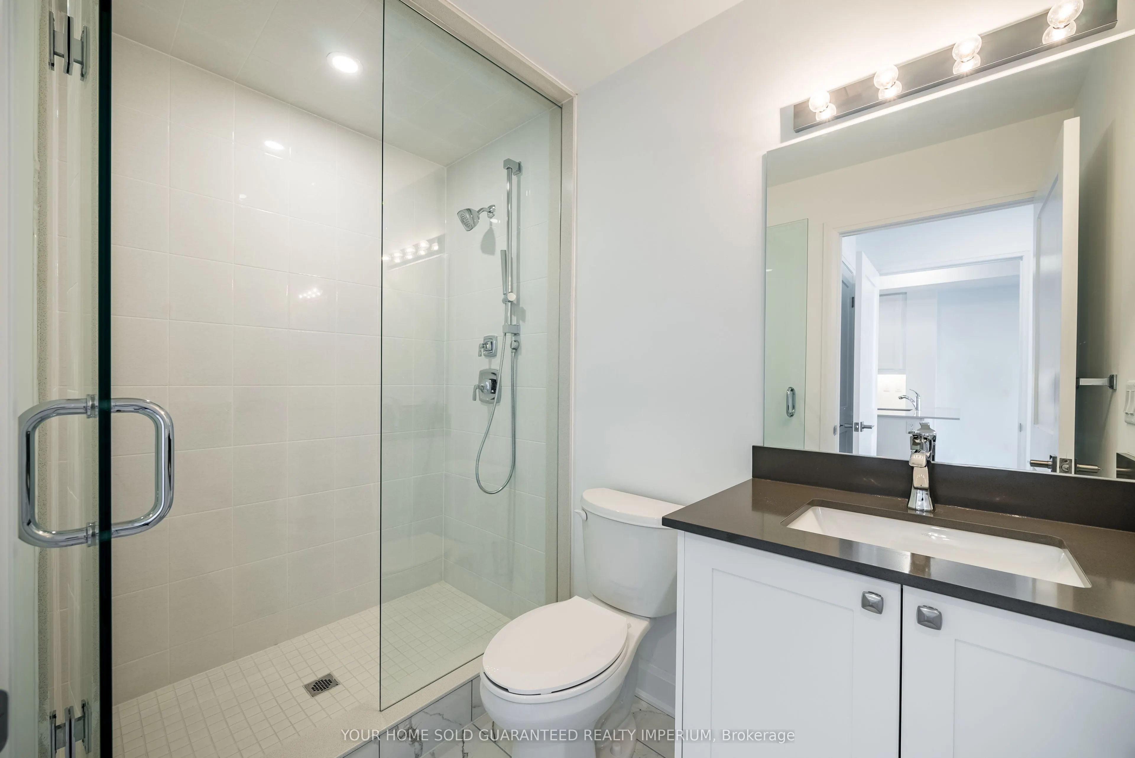 50 Lakebreeze Drive, #222