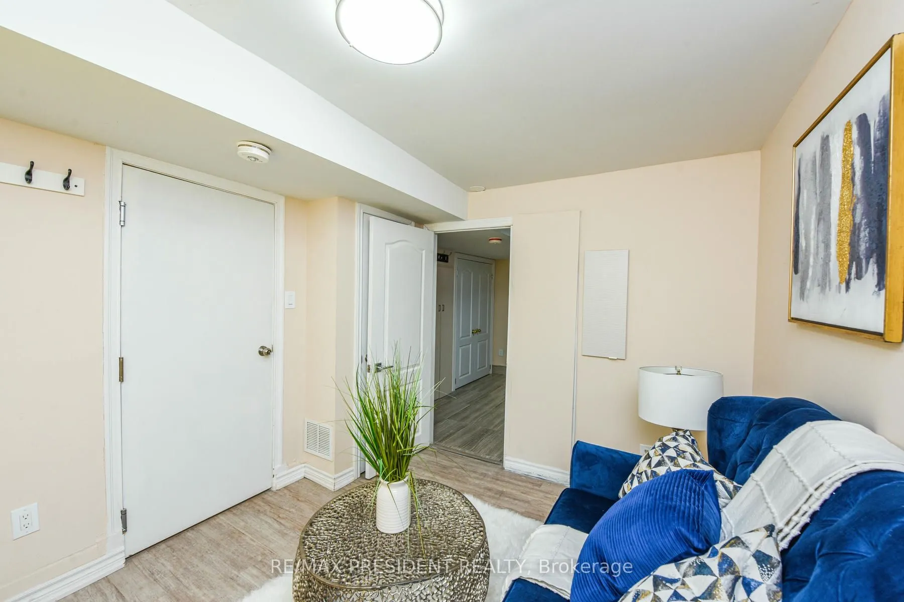23 Myrtle Avenue