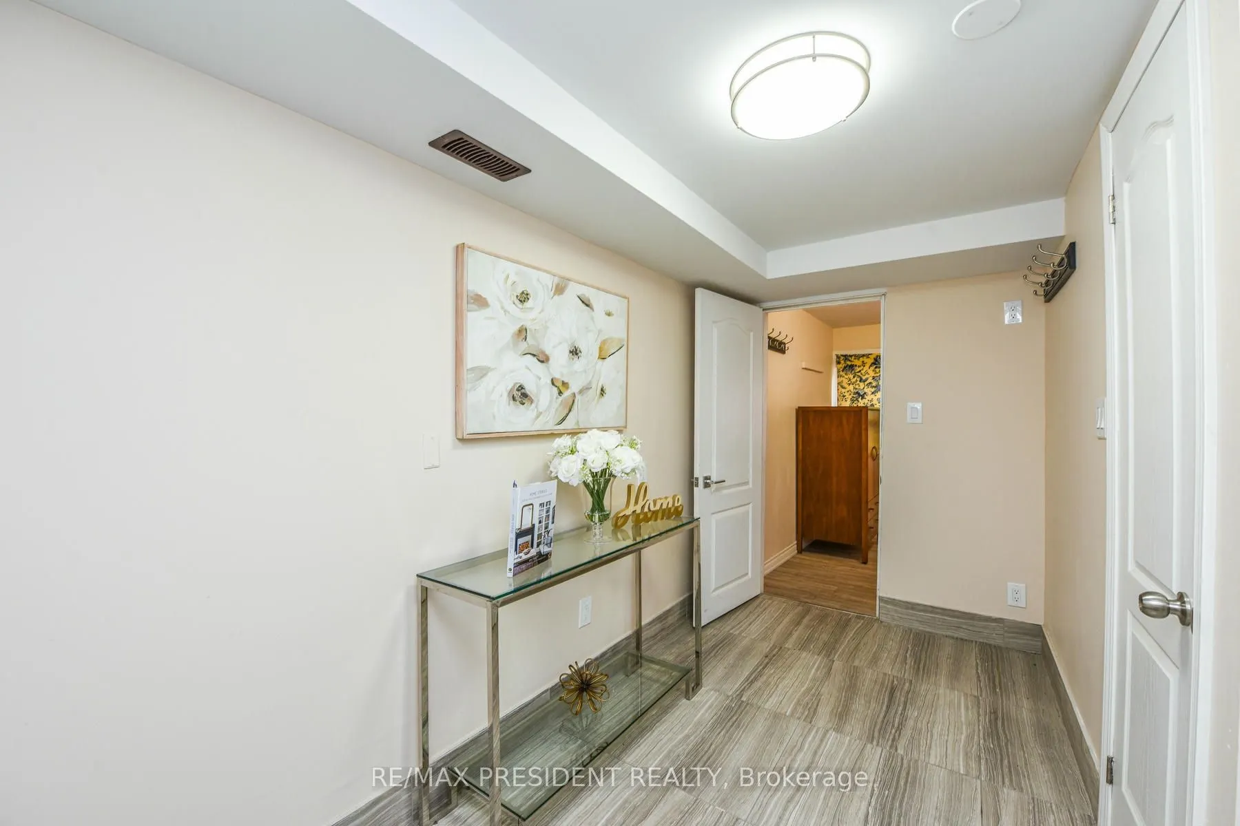 23 Myrtle Avenue