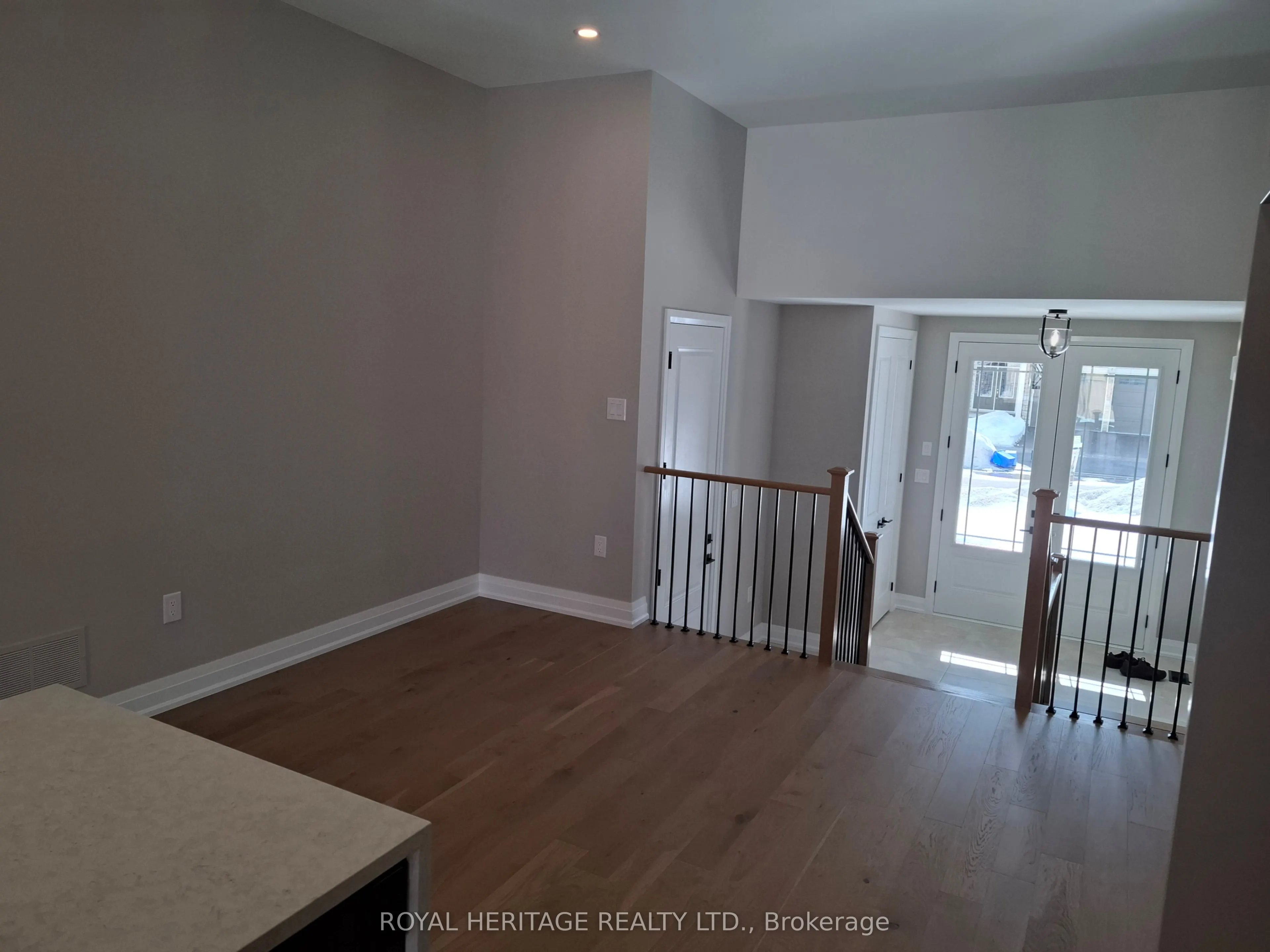 8 St Augustine Drive