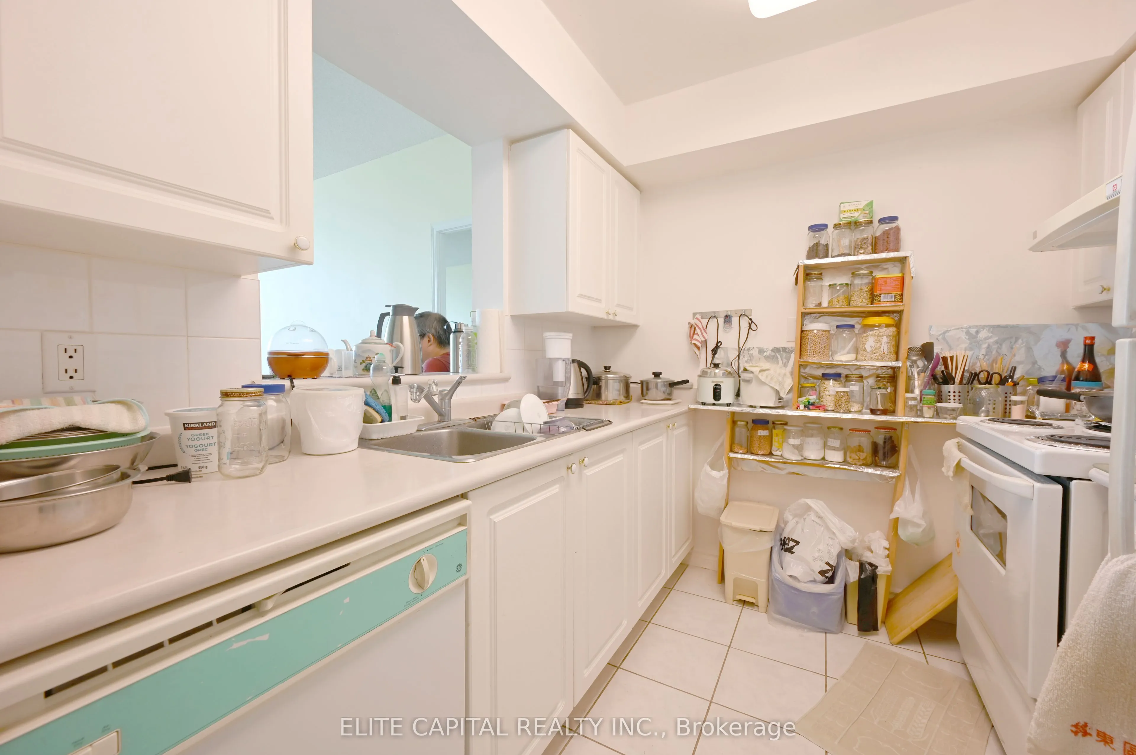 3088 Kennedy Road, #PH8