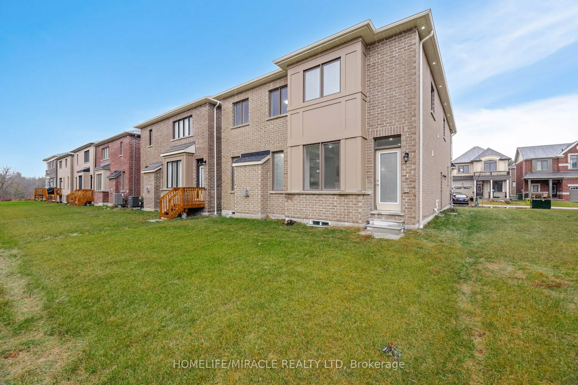 2885 Foxden Square