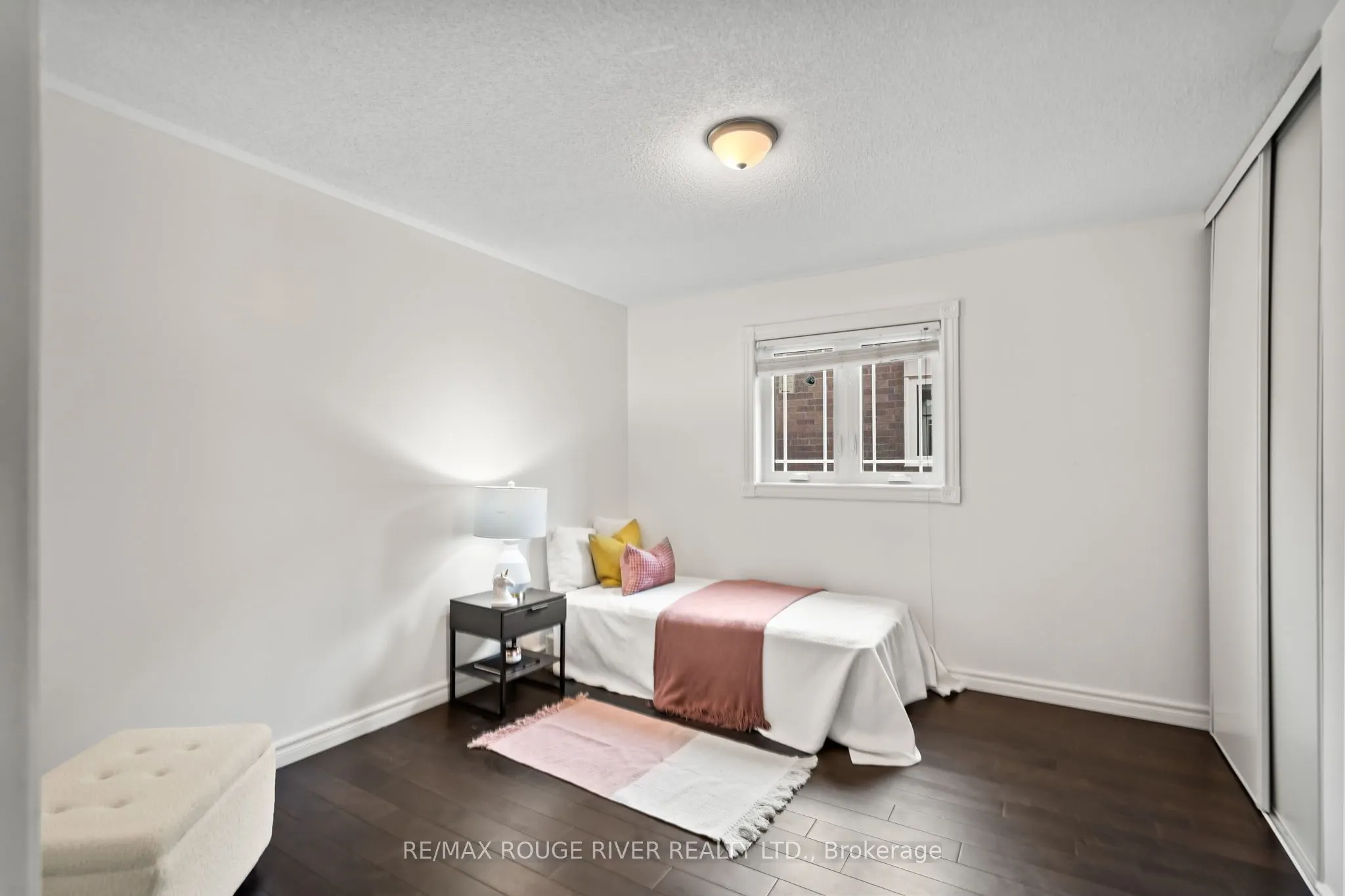 31 Kerrison Drive W