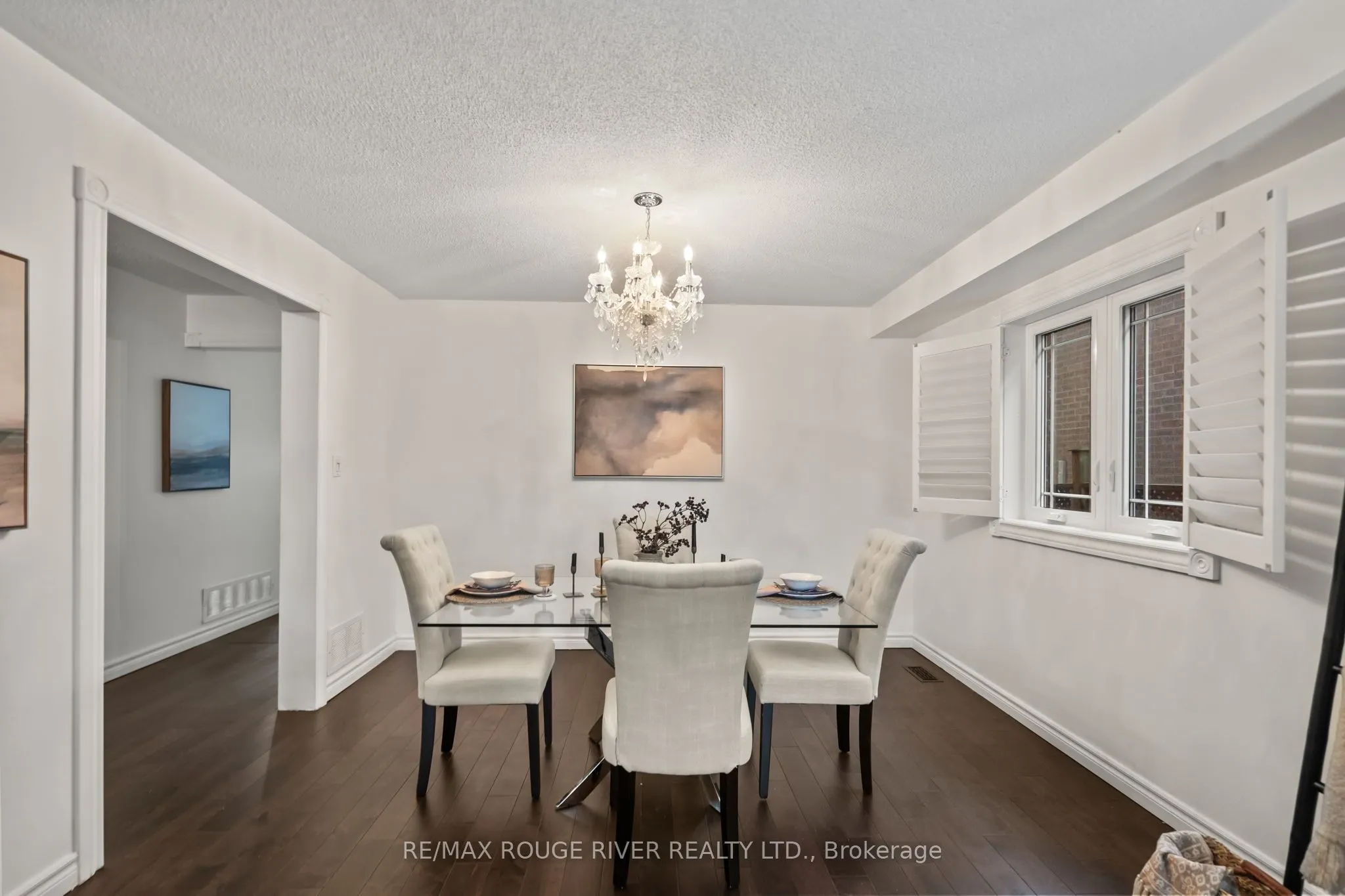 31 Kerrison Drive W