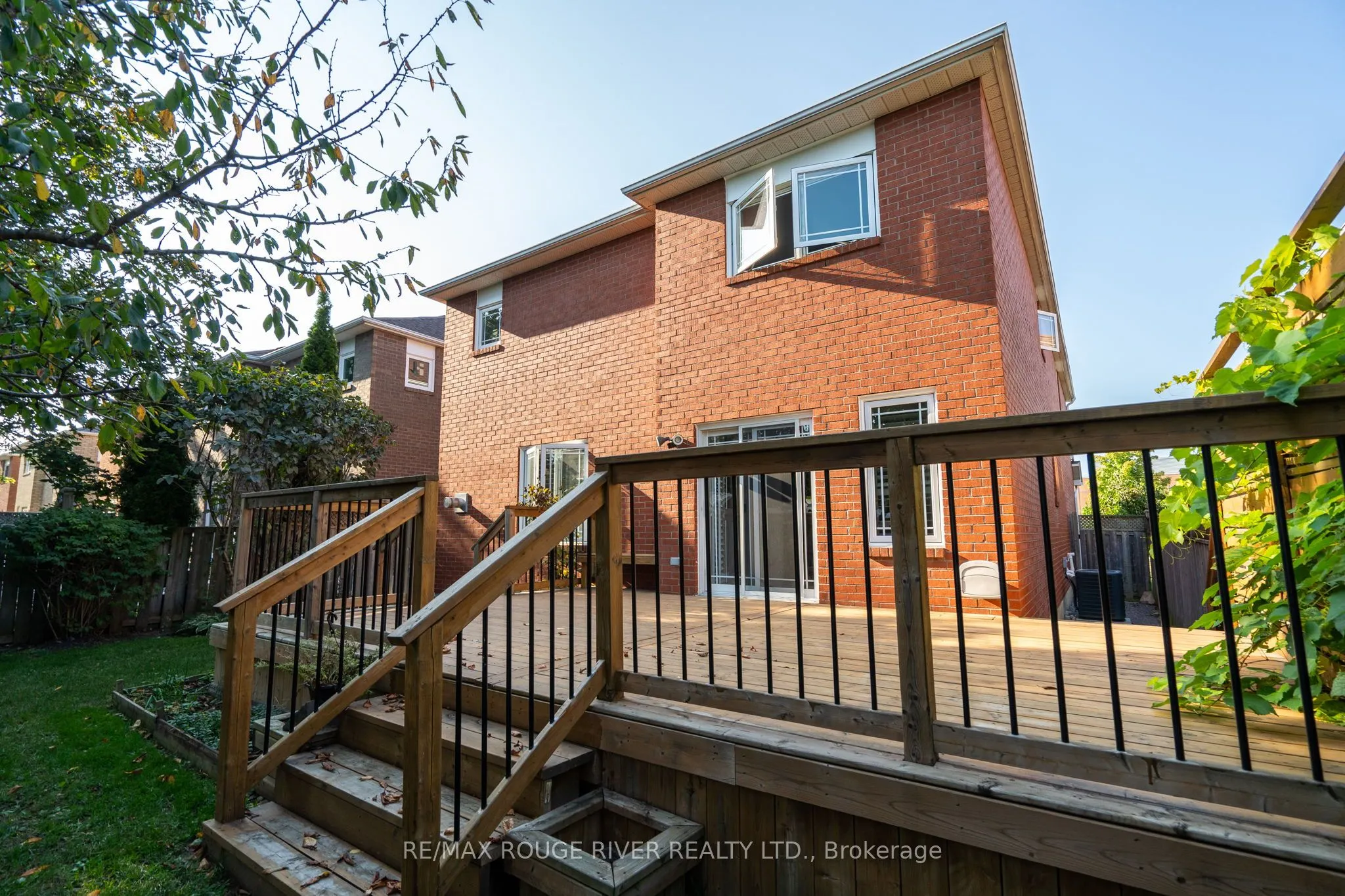 31 Kerrison Drive W
